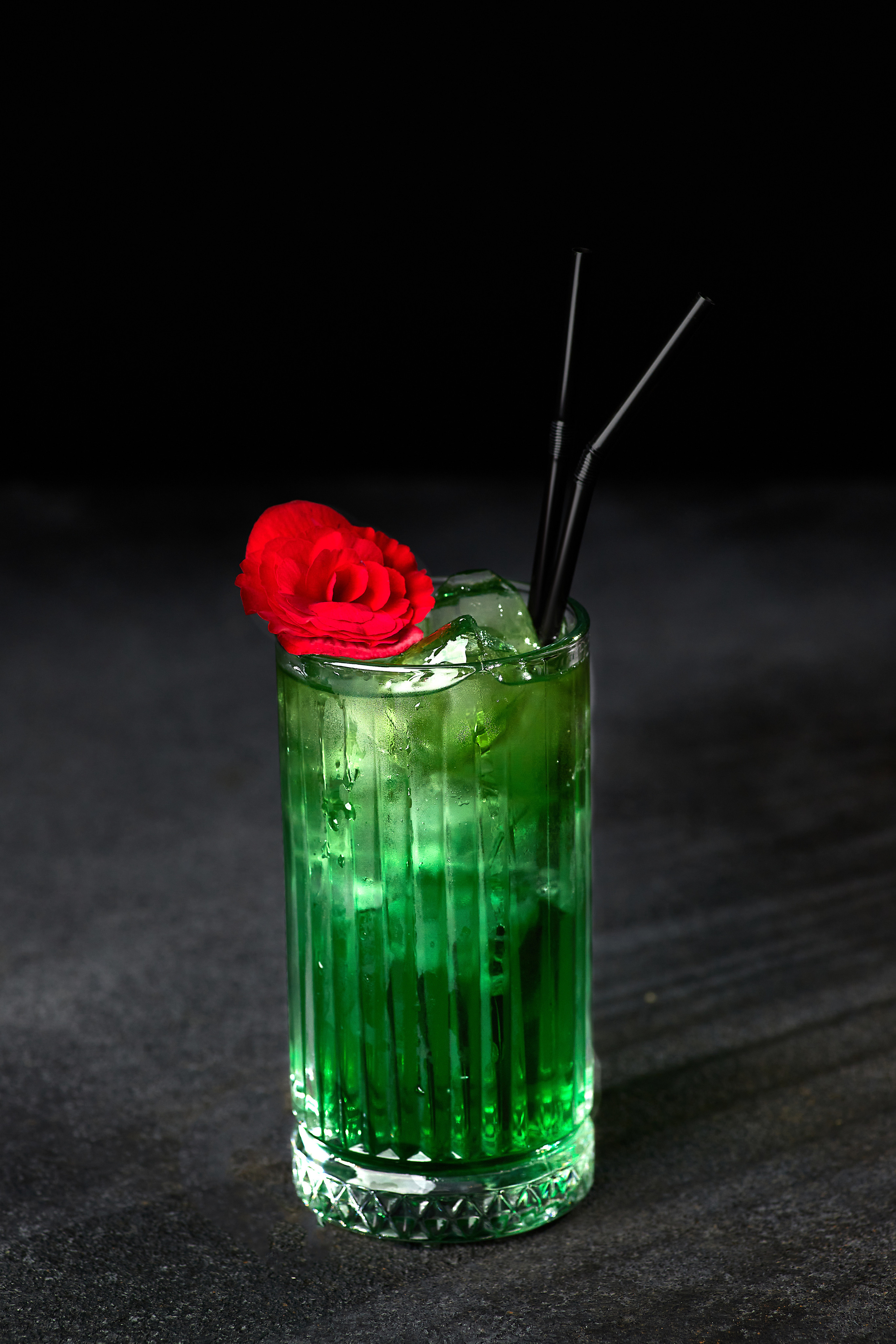 Tangier Lounge Барная карта. Выведите свои товары на новый уровень с профессиональной предметной фотографией. Предметный фотограф Юлия Кравченко