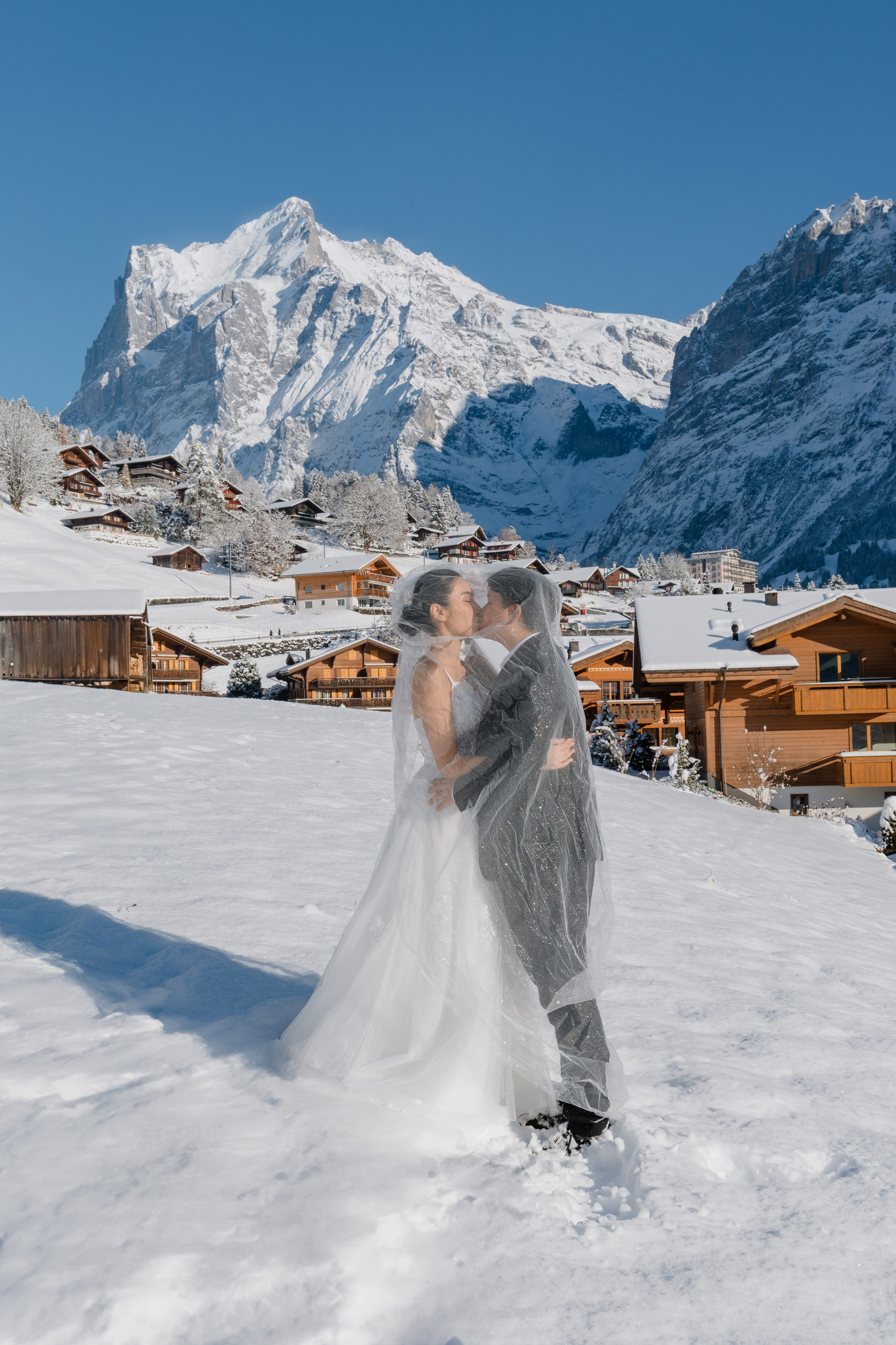 Sugar & V (Jungfraujoch). Photographer in Interlaken area