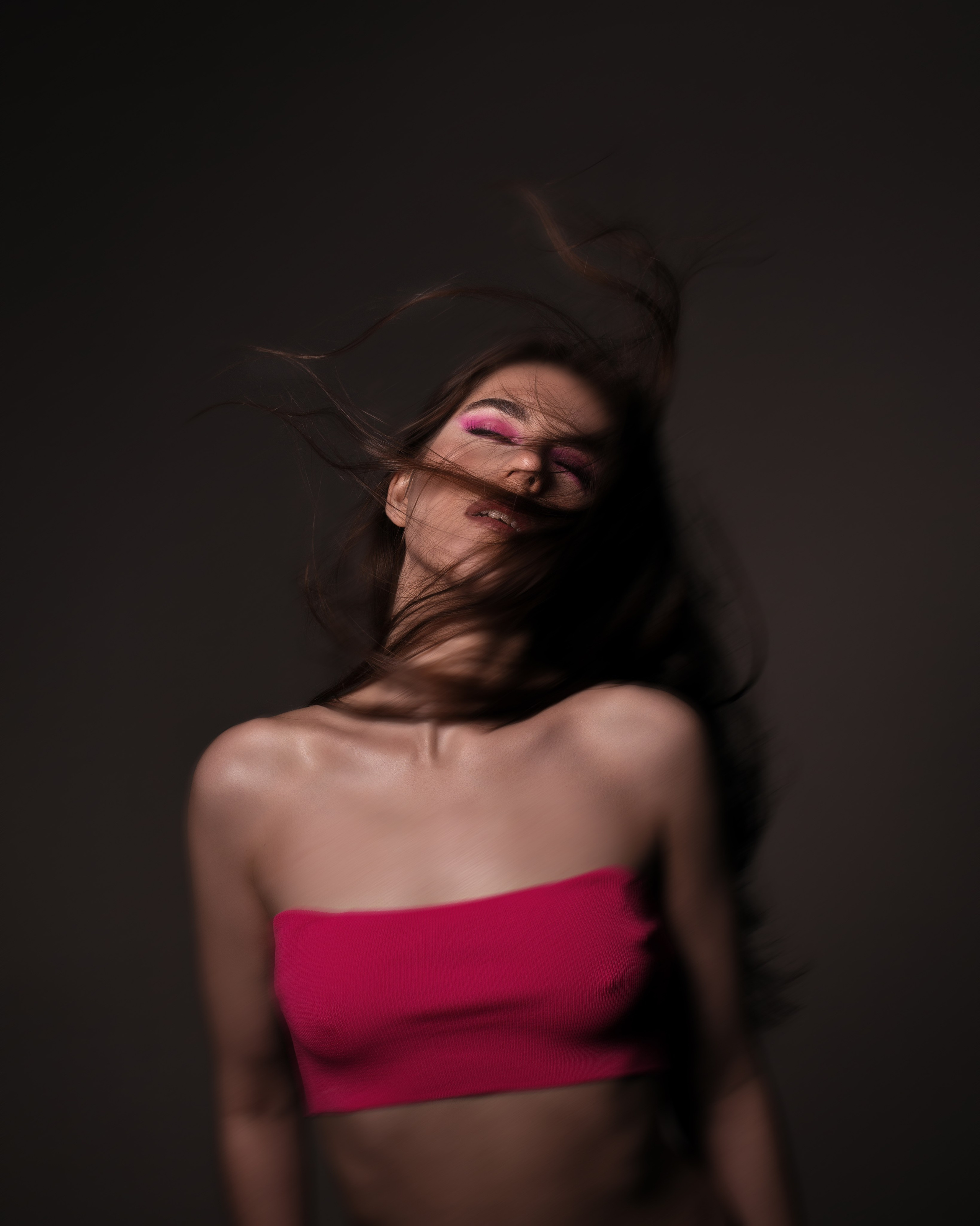 Женская фотосессия в фотостудии. Профессиональный фотограф в Москве