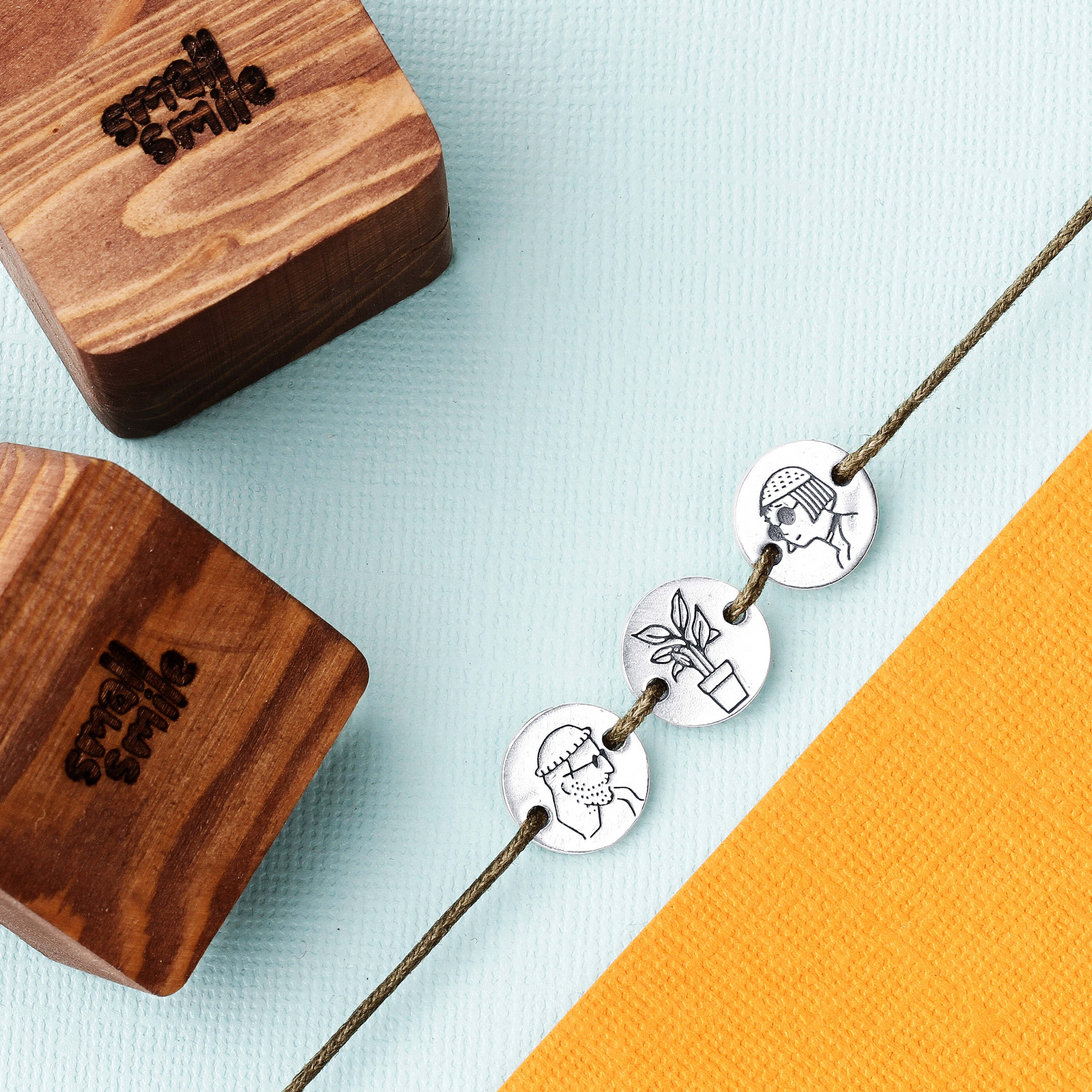 Composition. Photographing and retouching jewelry! Jewelry retouching lessons