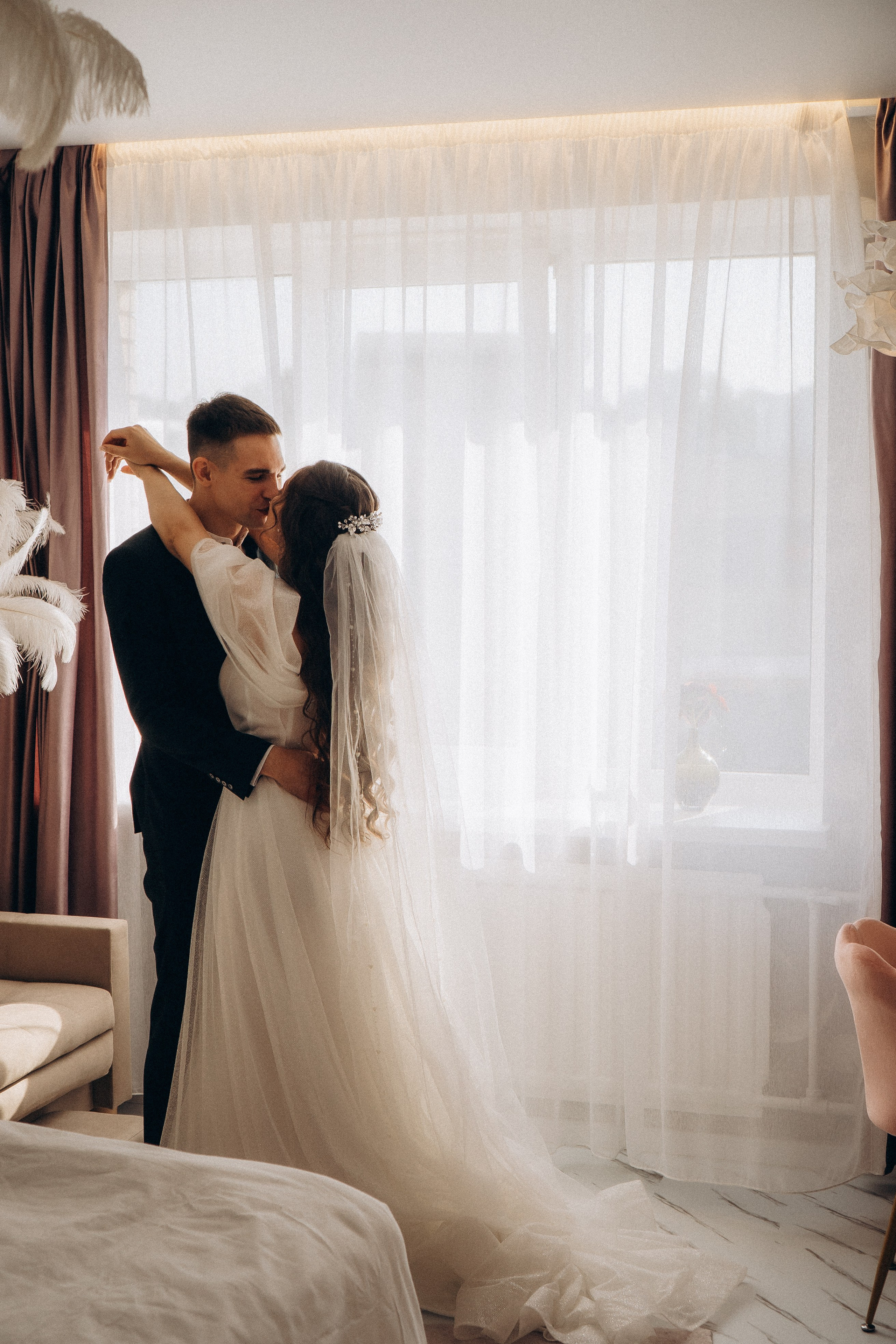 СВАДЕБНАЯ СЬЕМК В ПАРКЕ 300-ЛЕТИЯ. Профессиональный фотограф, Санкт-Петербург — Виктория Богомолова