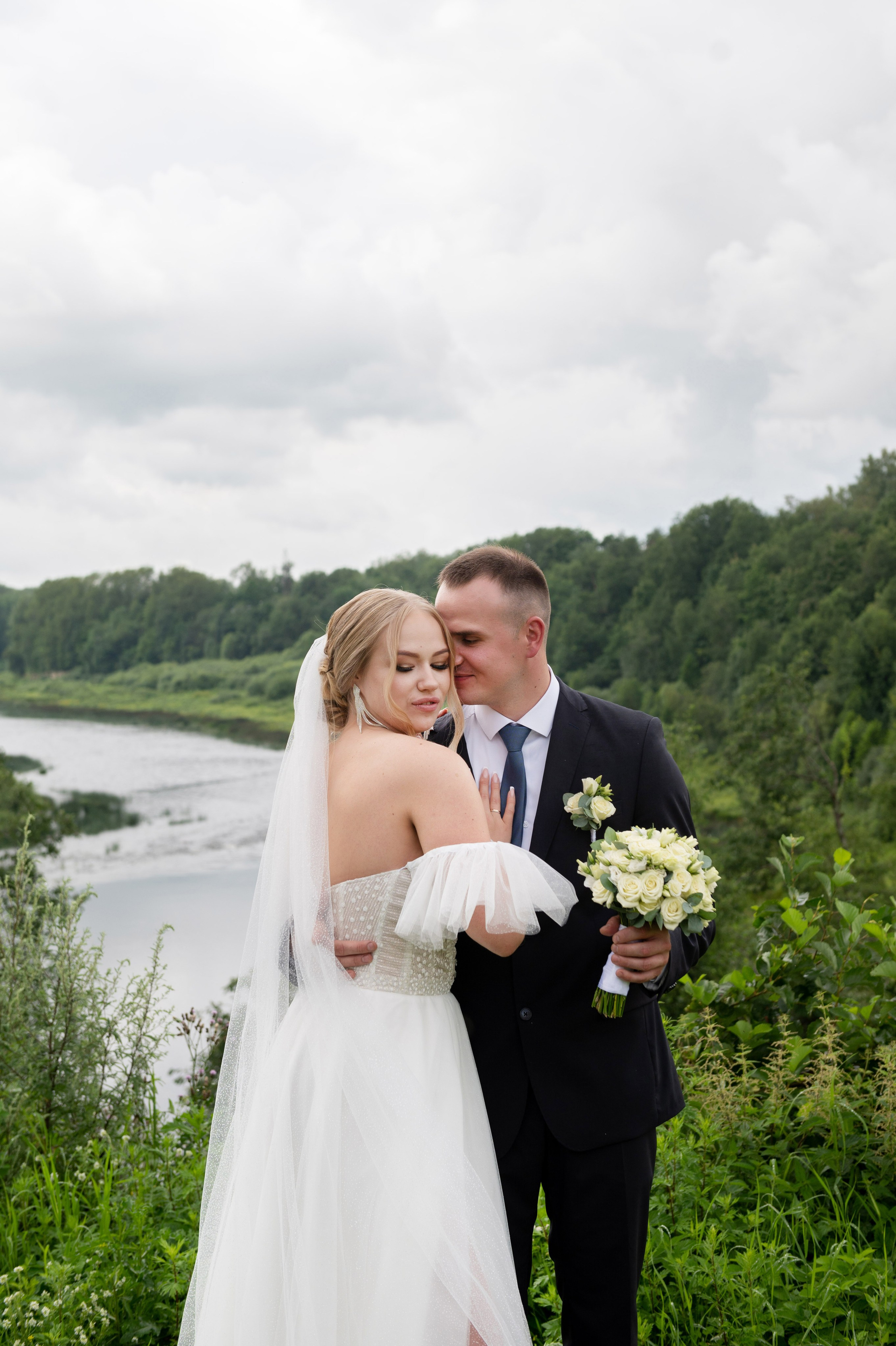 Ксения и Владислав (фотосессия в ЗАГСе и парке города Кингисеппа). Портретный, семейный и свадебный фотограф в Санкт-Петербурге и в Пушкине Ширяев Денис