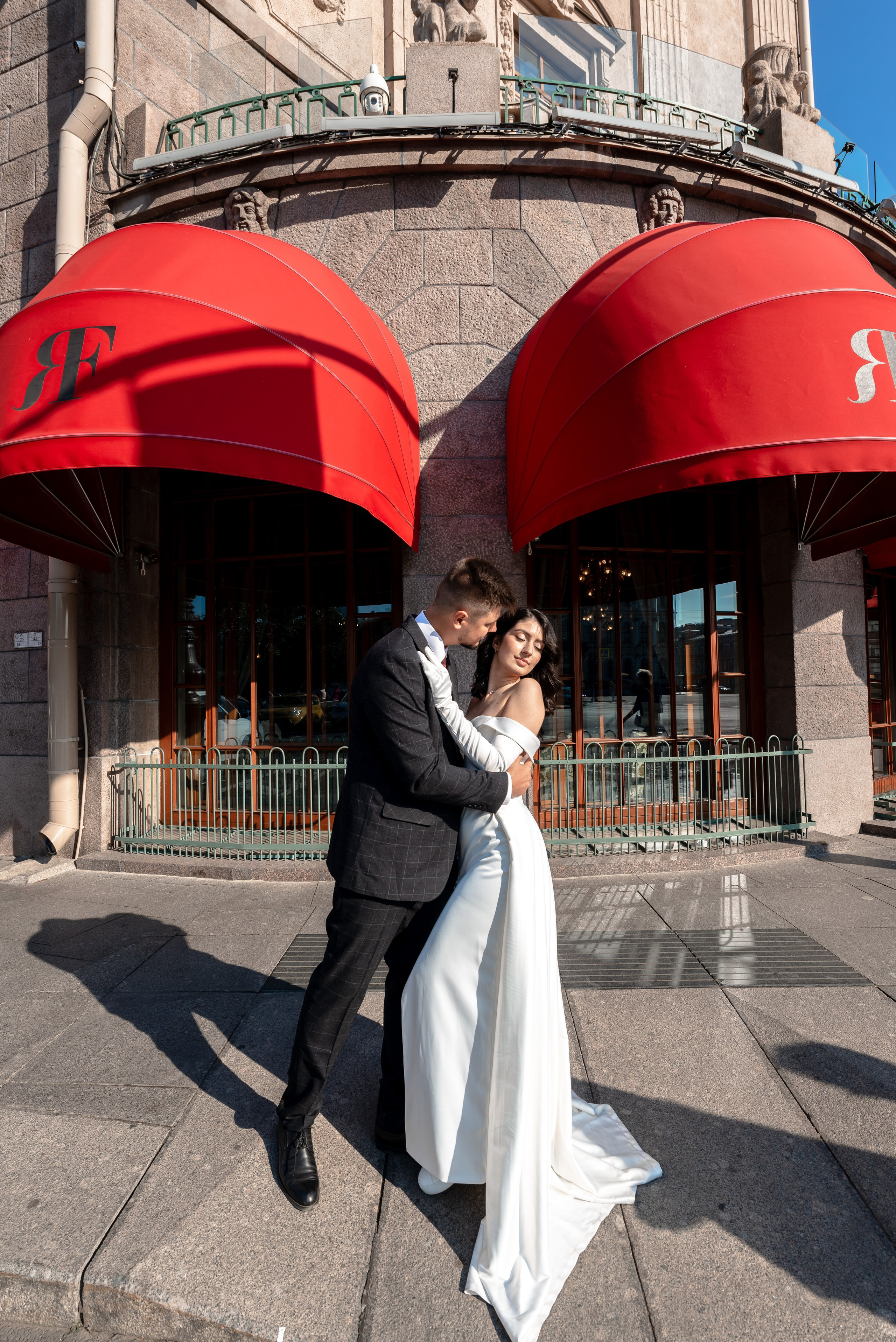 Камерная свадьба в Первом Дворце Бракосочетания №1 на Английской набережной Яны и Евгения. Портретный, семейный и свадебный фотограф в Санкт-Петербурге и в Пушкине Ширяев Денис