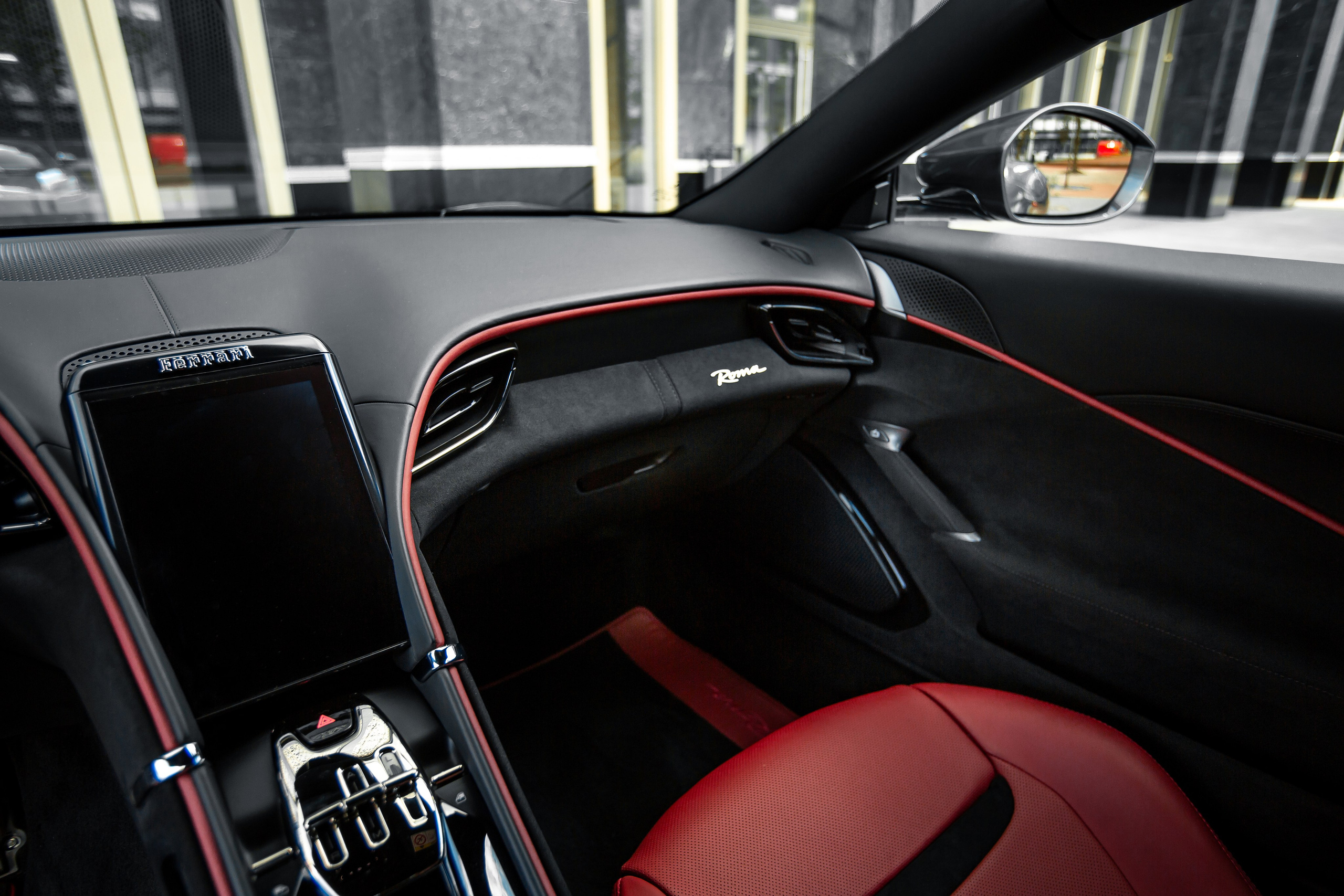 Ferrari Roma. Автомобильный фотограф в Москве Андрей Емельянов