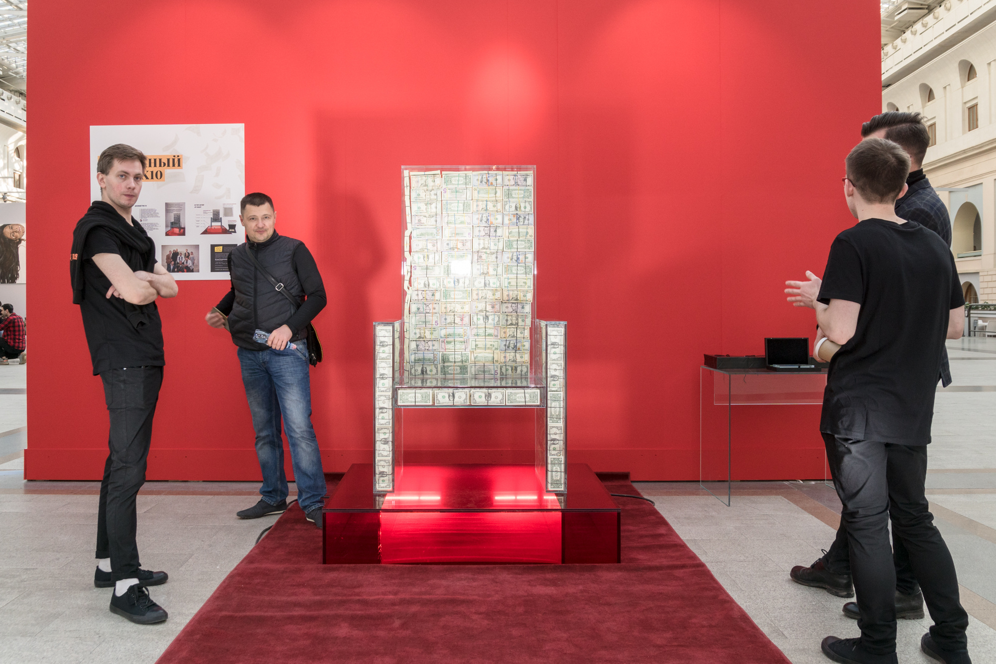 Фоторепортаж с выставки-продажи Art Russia. Интерьерный и архитектурный фотограф в Москве Панова Ольга