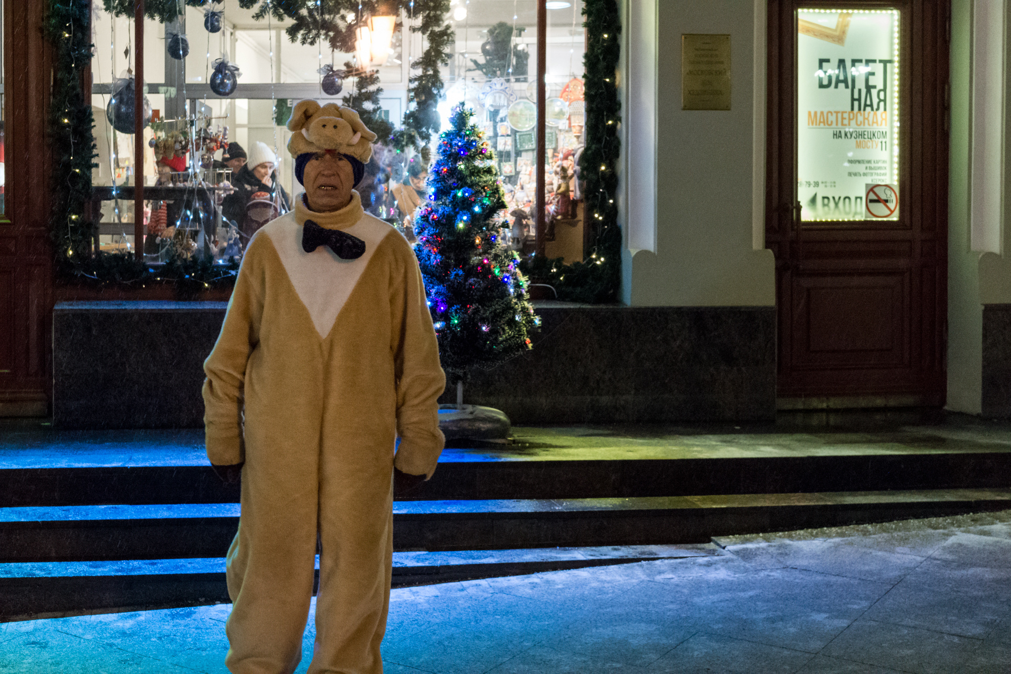 Стрит-съемка в Москве. Интерьерный и архитектурный фотограф в Москве Панова Ольга