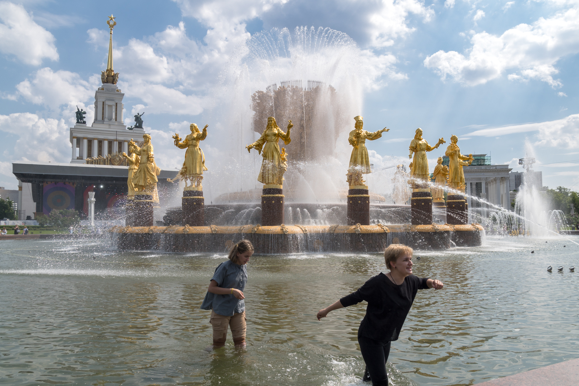 Стрит-съемка в Москве. Интерьерный и архитектурный фотограф в Москве Панова Ольга