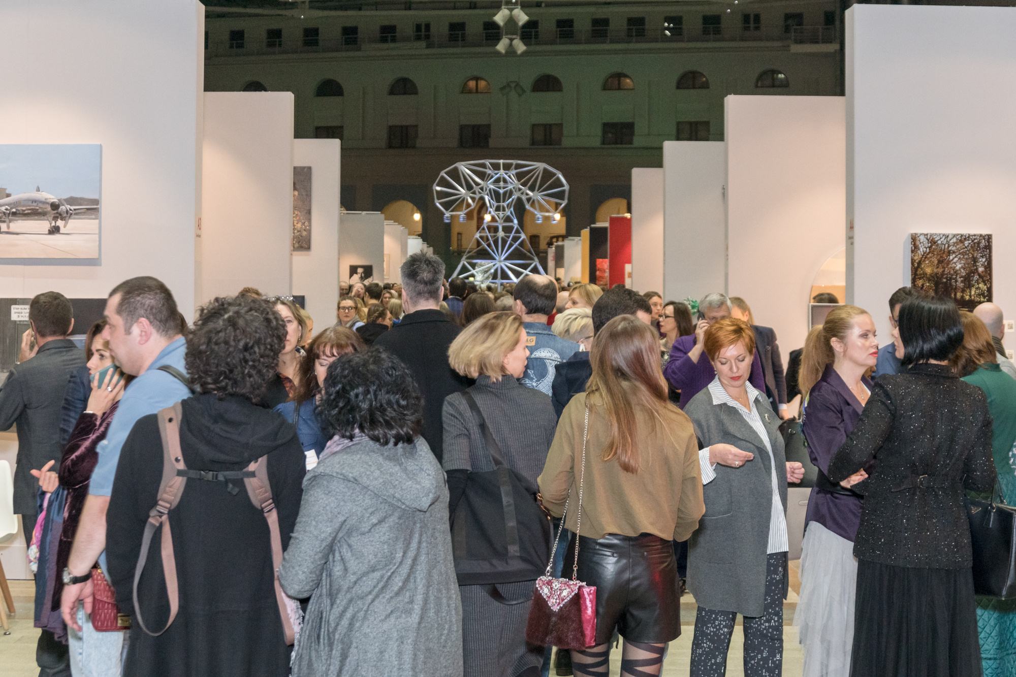 Фоторепортаж с выставки-продажи Art Russia. Интерьерный и архитектурный фотограф в Москве Панова Ольга