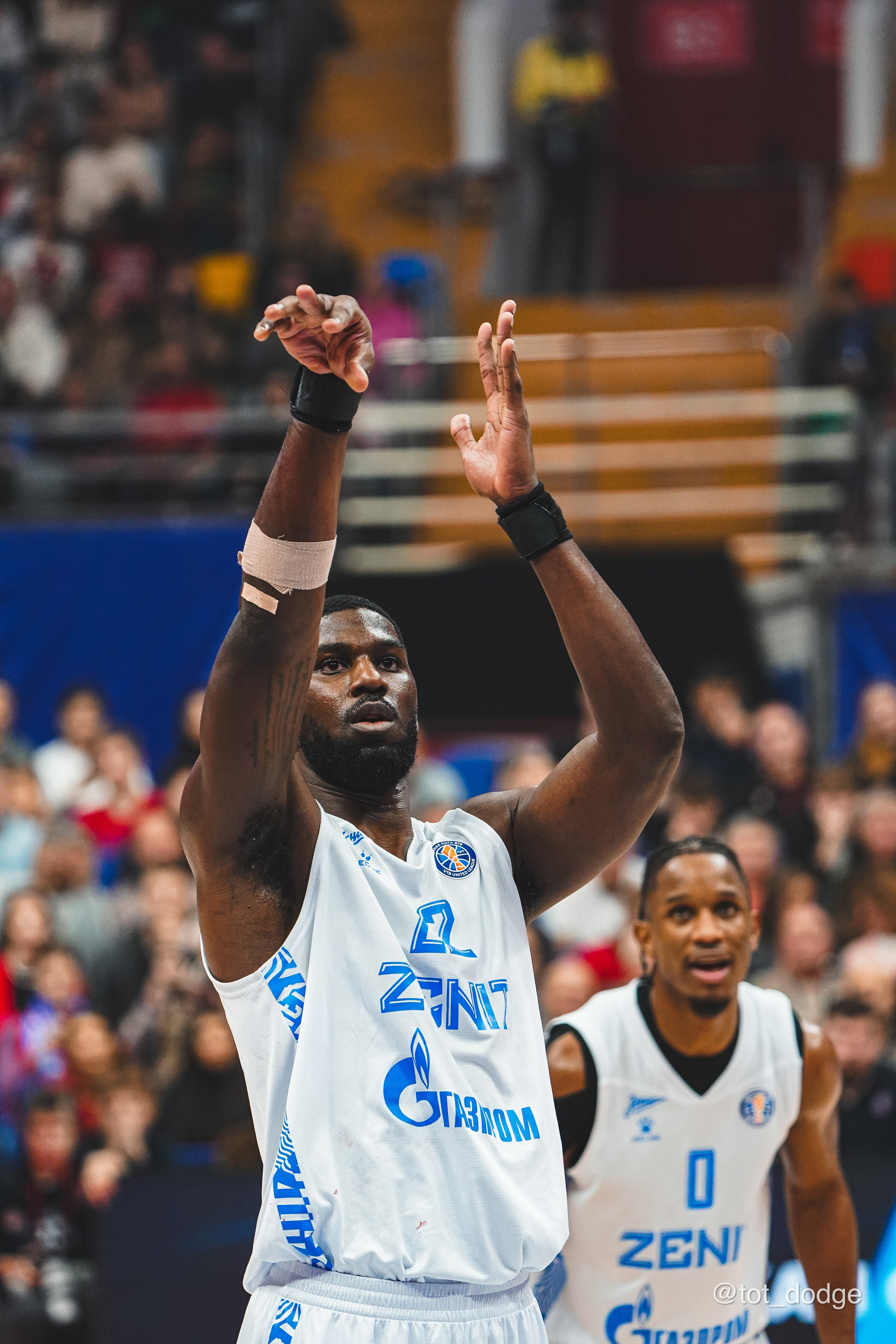 Баскетбол. ЦСКА-Зенит (13.10.24). Автомобильный фотограф Шакая Кирилл