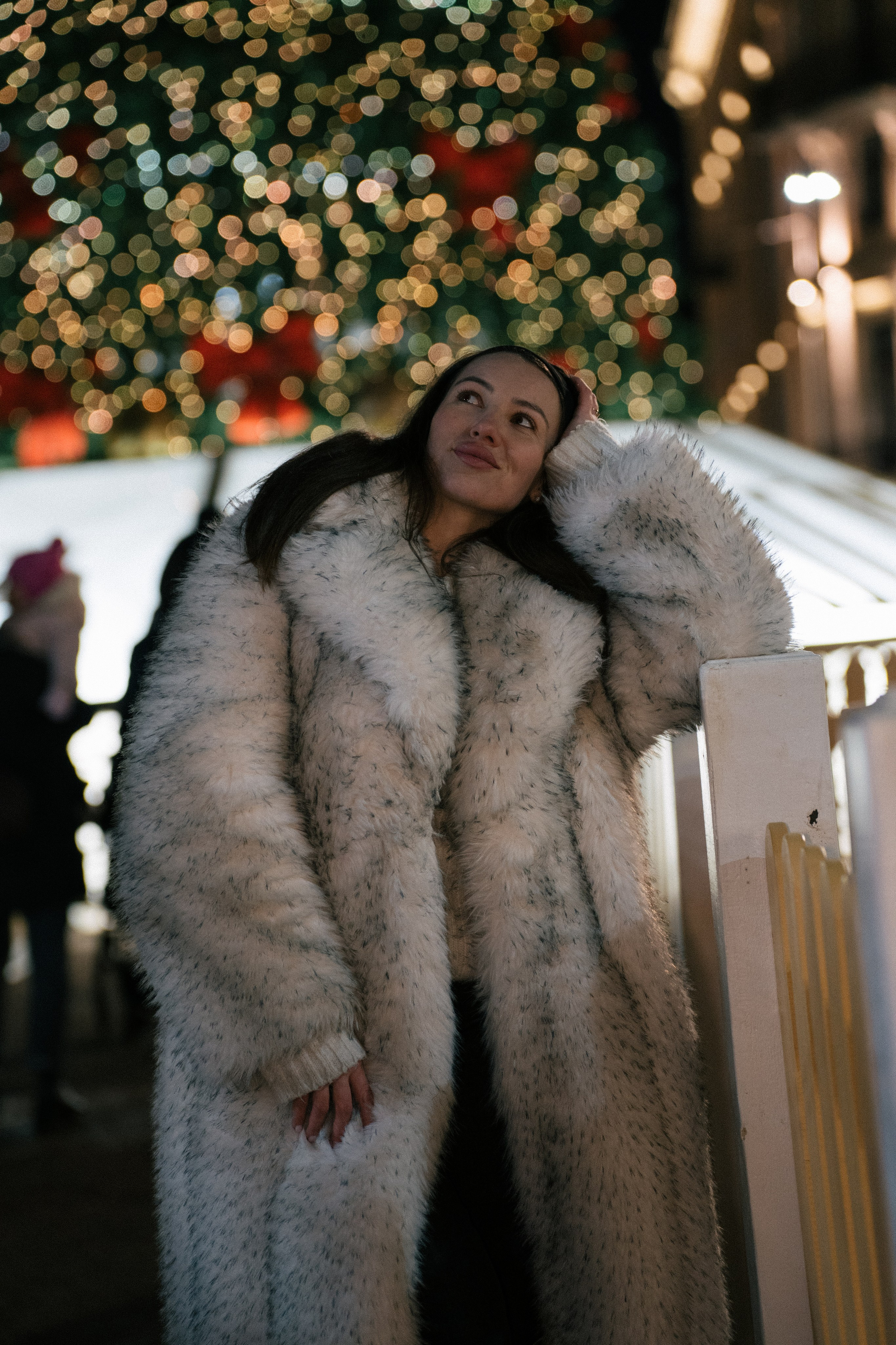ПРОГУЛКА НА МАНЕЖНОЙ ПЛОЩАДИ ДЛЯ ДЕВУШКИ ПЕРЕД НОВЫМ ГОДОМ (НОВОГОДНЯЯ ФОТОСЕССИИЯ НА МАНЕЖНОЙ ПЛОЩАДИ). Профессиональный фотограф, Санкт-Петербург — Виктория Богомолова