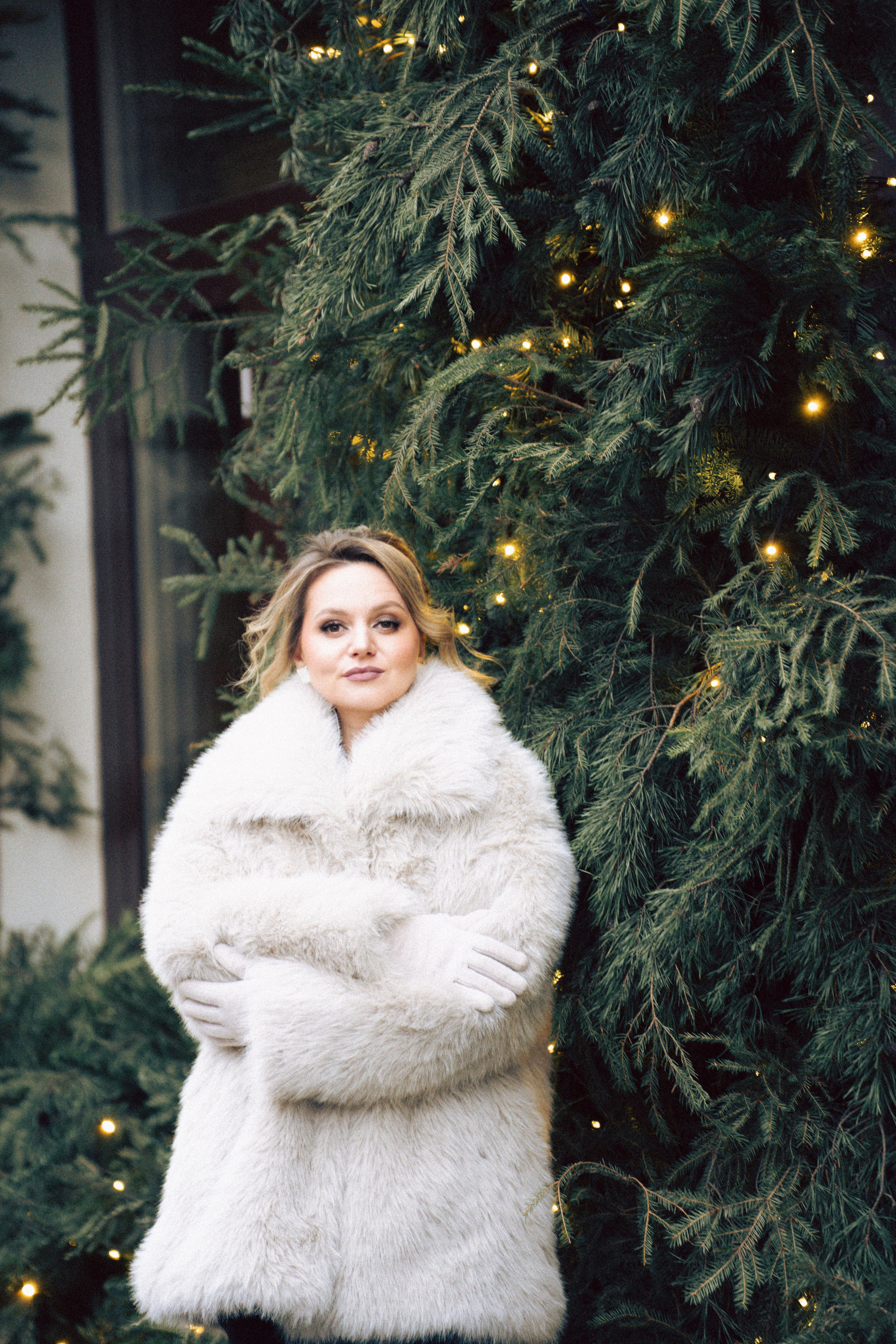 НОВОГОДНЯЯ ФОТОСЕСИИЯ В СТУДИИ ДЛЯ ДЕВУШКИ И ПРОГУЛКА ПО ЧЕРНЫШЕВСКОЙ. Профессиональный фотограф, Санкт-Петербург — Виктория Богомолова