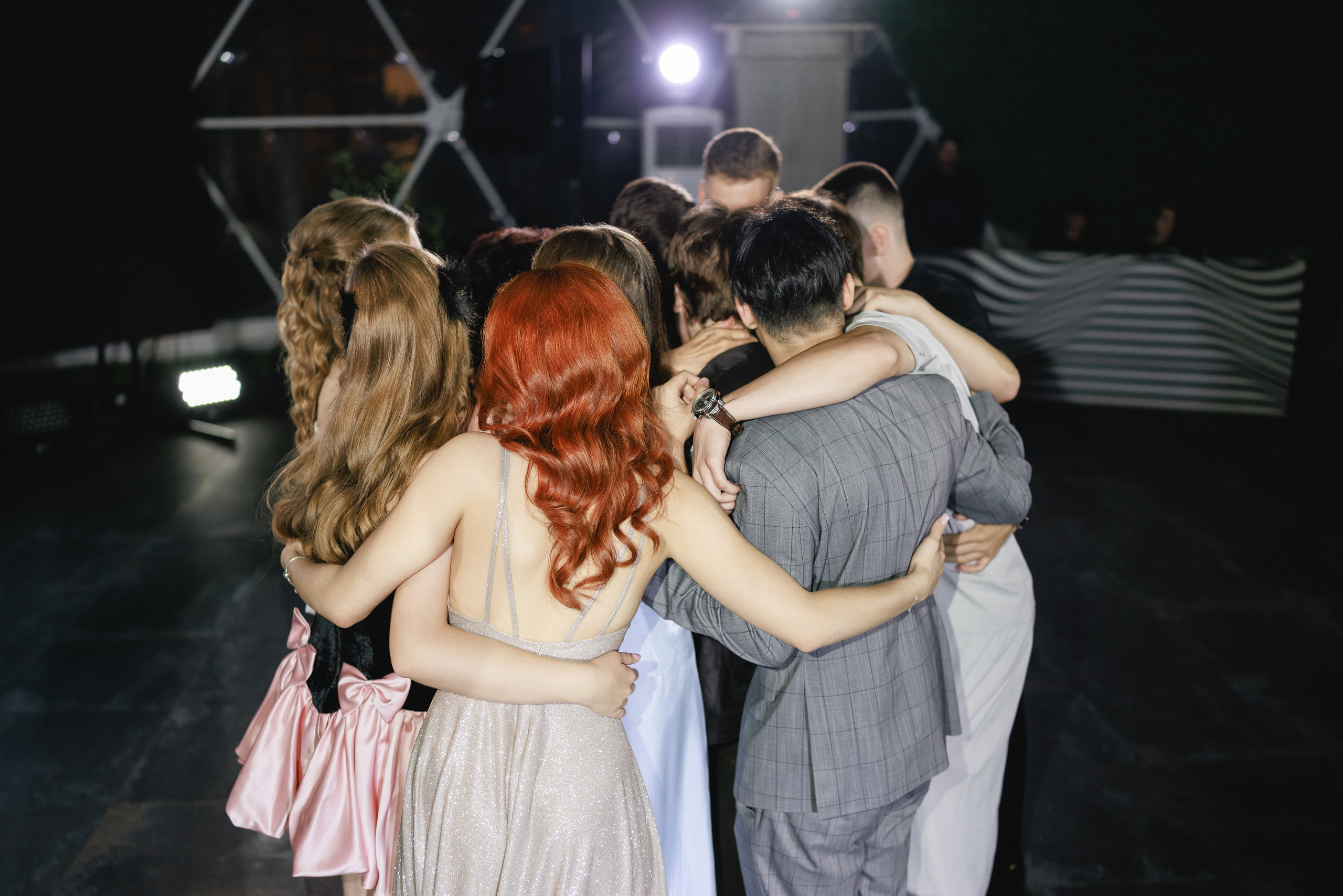 Выпускной в Графском парке. Фотограф Олег Сотник