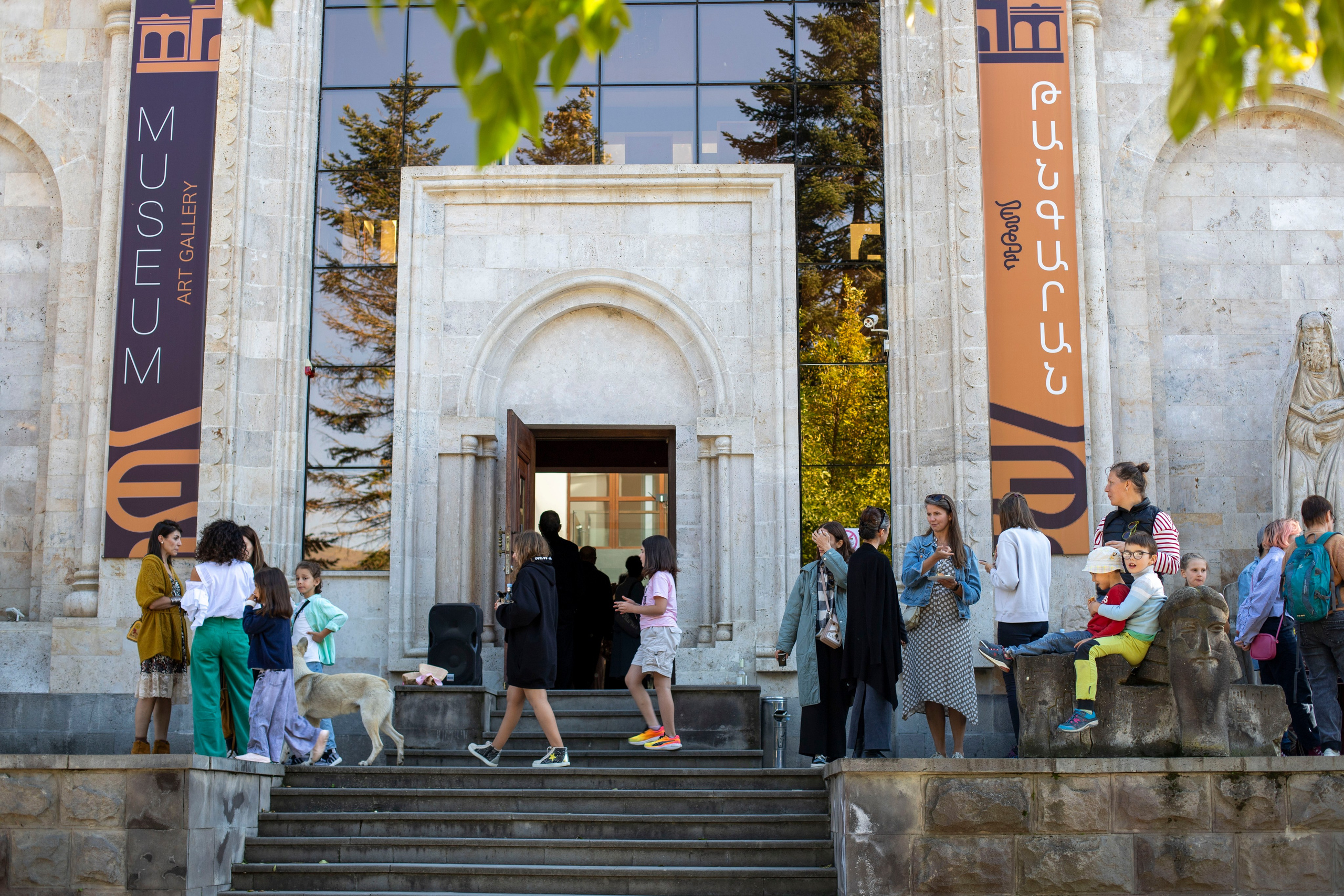 Выставка в г. Дилижан, Армения. Фоторепортаж А.Бабышевой. Арт-фотограф Ксения Якутович