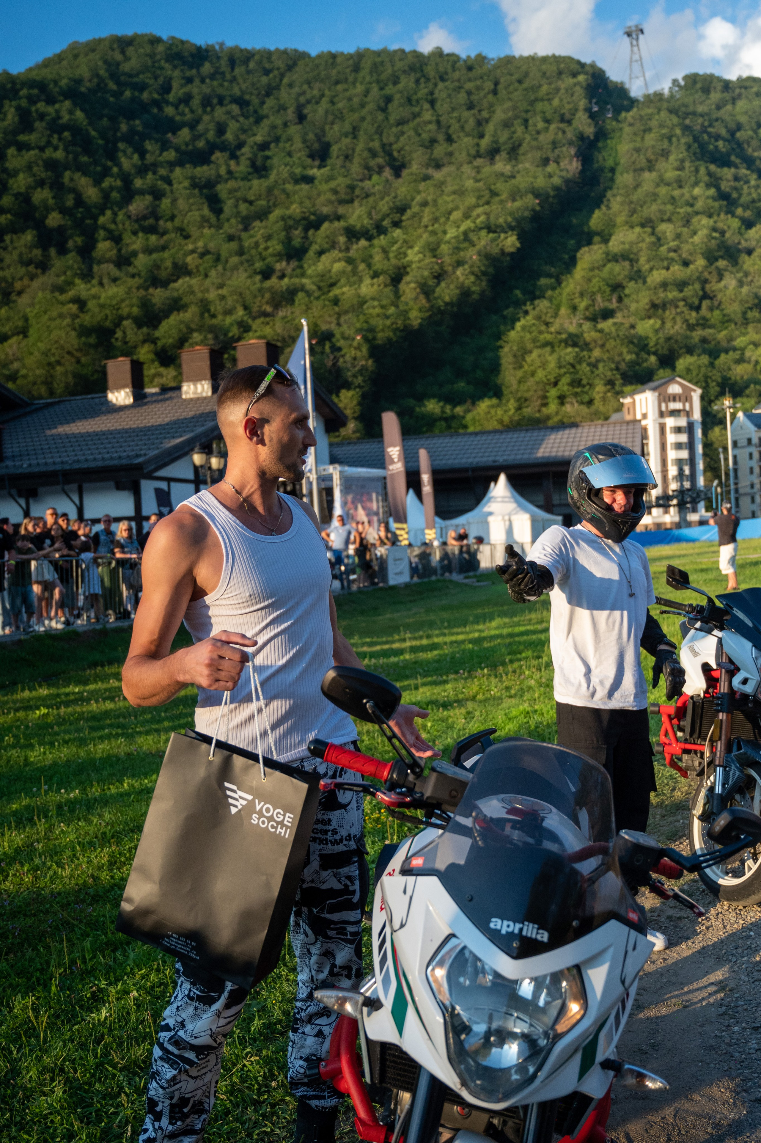 11- ый Ежегодный Байк Фестиваль " Медвежья МОТО ПОЛЯНА». Фотографирую счастливых людей в Сочи