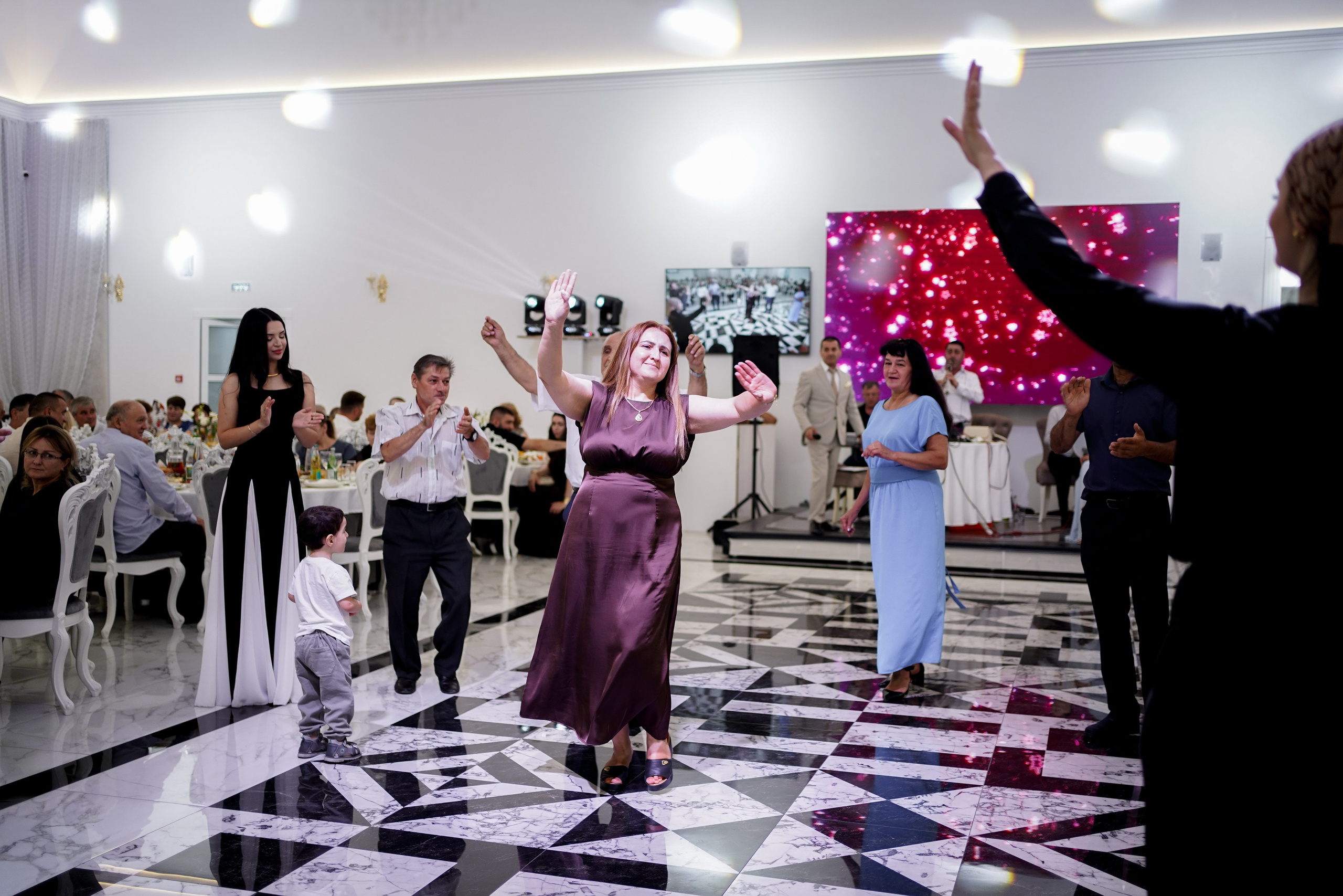 Армянский банкет. Свадебный фотограф в Ростове-на-Дону. Таинство Крещения и Венчания, семейные фотосессии. Алёна Чёботова
