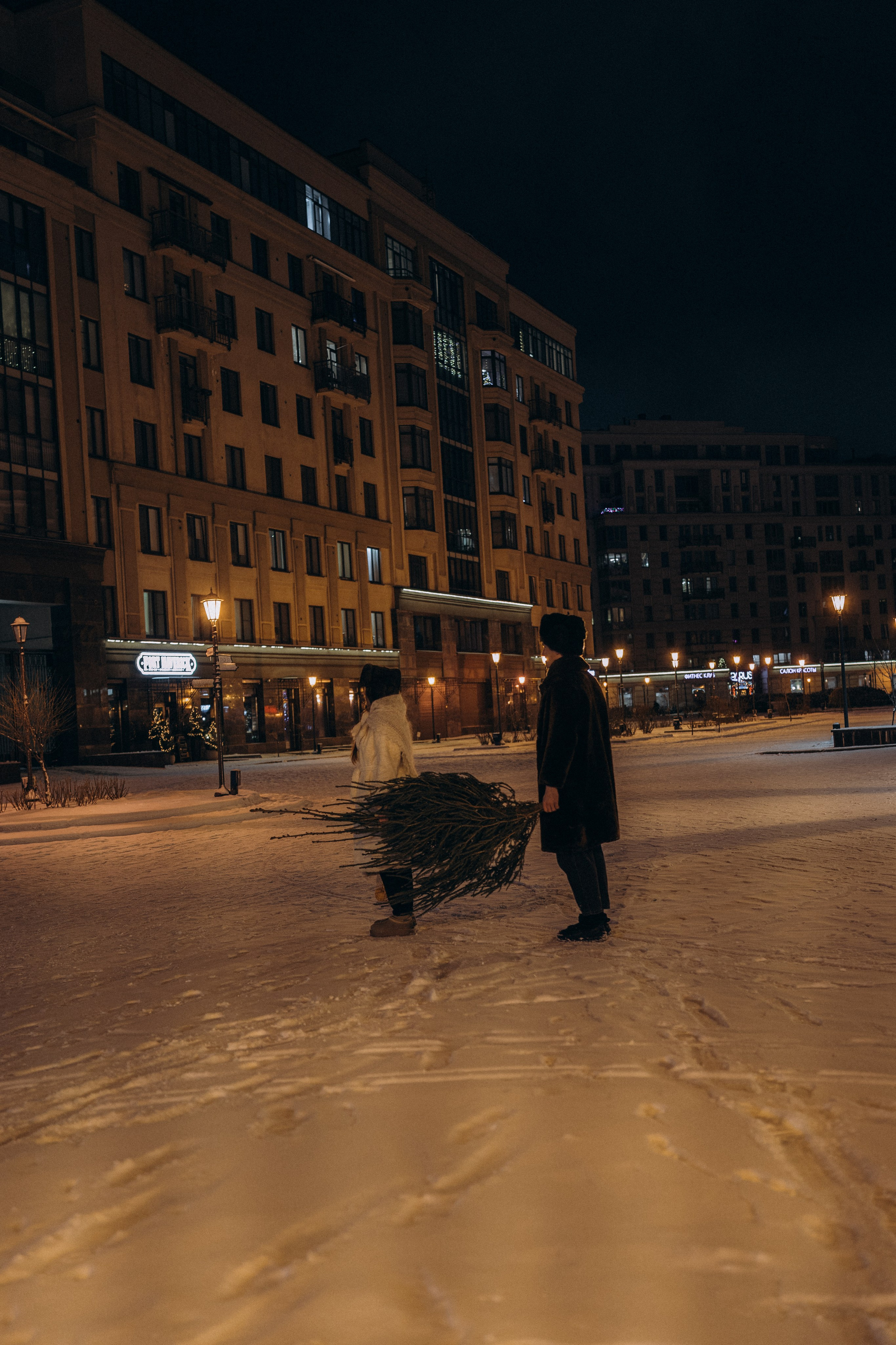НОВОГОДНЯЯ ПРОГУЛКА ПАРЫ ПО ЧЕРНЫШЕВСКОЙ ПЕРЕД НОВЫМ ГОДОМ. Профессиональный фотограф, Санкт-Петербург — Виктория Богомолова