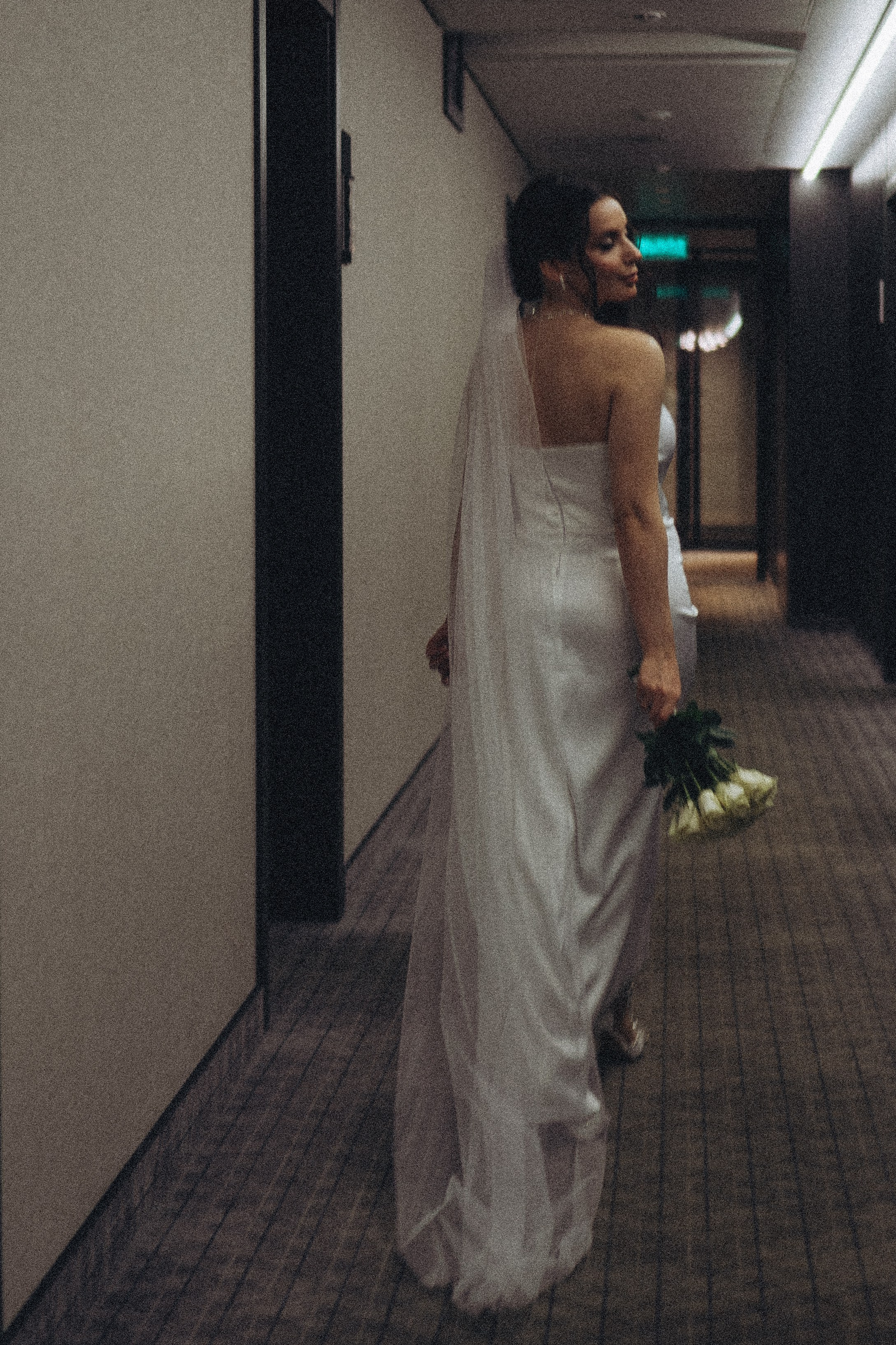 СВАДЕБНАЯ СЬЕМКА СБОРОВ ЖЕНИХА И НЕВЕСТЫ В ОТЕЛЕ И ТАКЖЕ ФОТОСЕССИИЯ В ОТЕЛЕЕ МЕГАПОЛИС БРЯНСК. Профессиональный фотограф, Санкт-Петербург — Виктория Богомолова