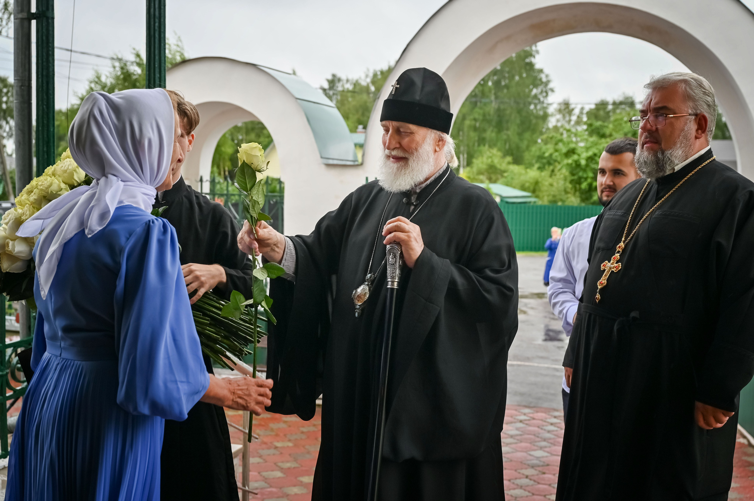 Митрополит Крутицкий Коломенский Павел в Георгиевском храме с. Ванилово. Семейный фотограф в г. Воскресенск Наталия Молева