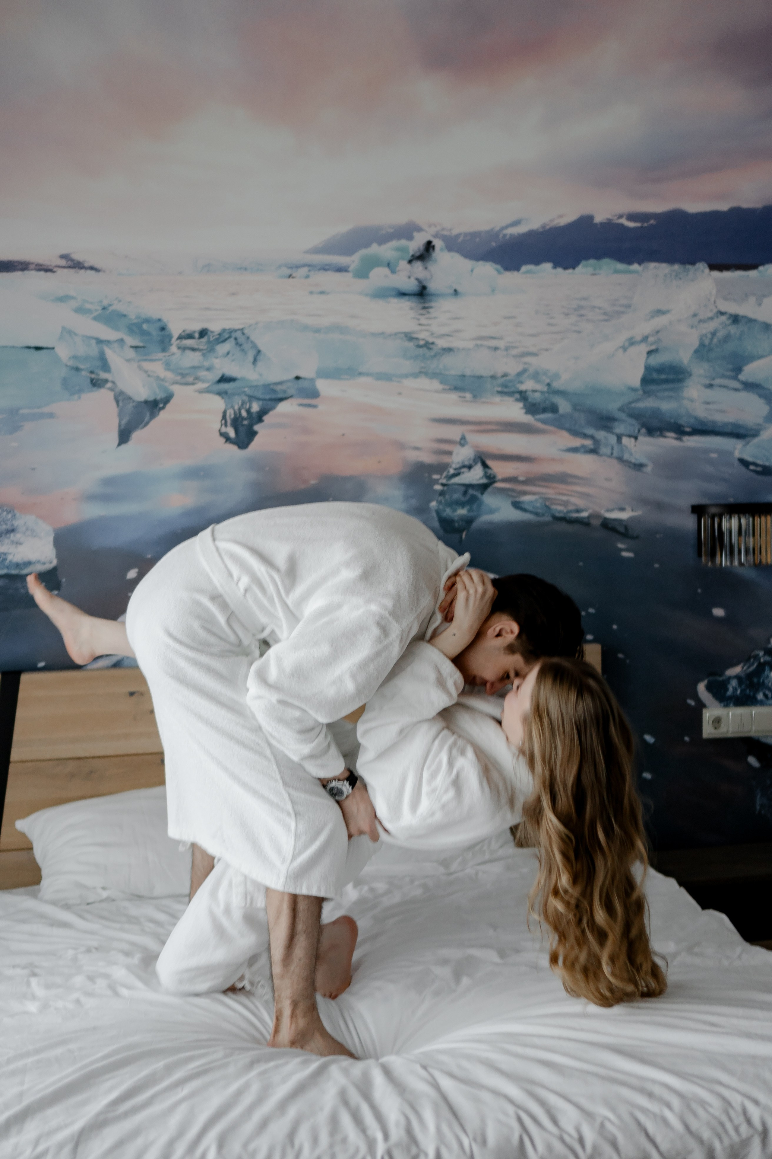 СВАДЕБНАЯ СЬЕМКА СБОРОВ В ОТЕЛЕ И ВЫЕЗД НА ЦЕРЕМОНИЮ (СНЯТО В СИБИРЕ В НИЖНЕВАРТОВСКЕ). Профессиональный фотограф, Санкт-Петербург — Виктория Богомолова