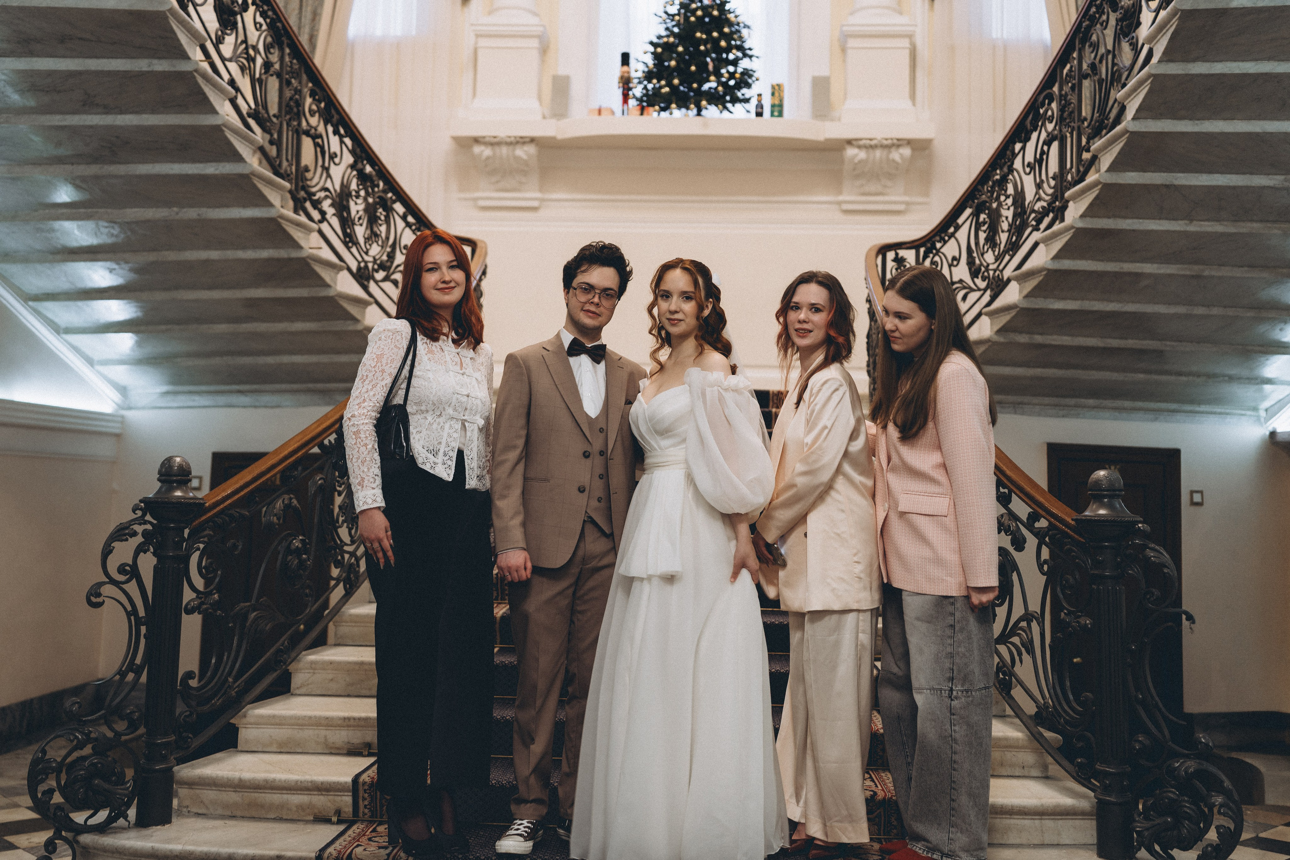 СВАДЕБНАЯ СЬЕМКА ВО ВТОРОМ ДВОРЦЕ С ГОСТЯМИ И ПРОГУЛКА В ТАВРИЧЕСКОМ САДУ. Профессиональный фотограф, Санкт-Петербург — Виктория Богомолова