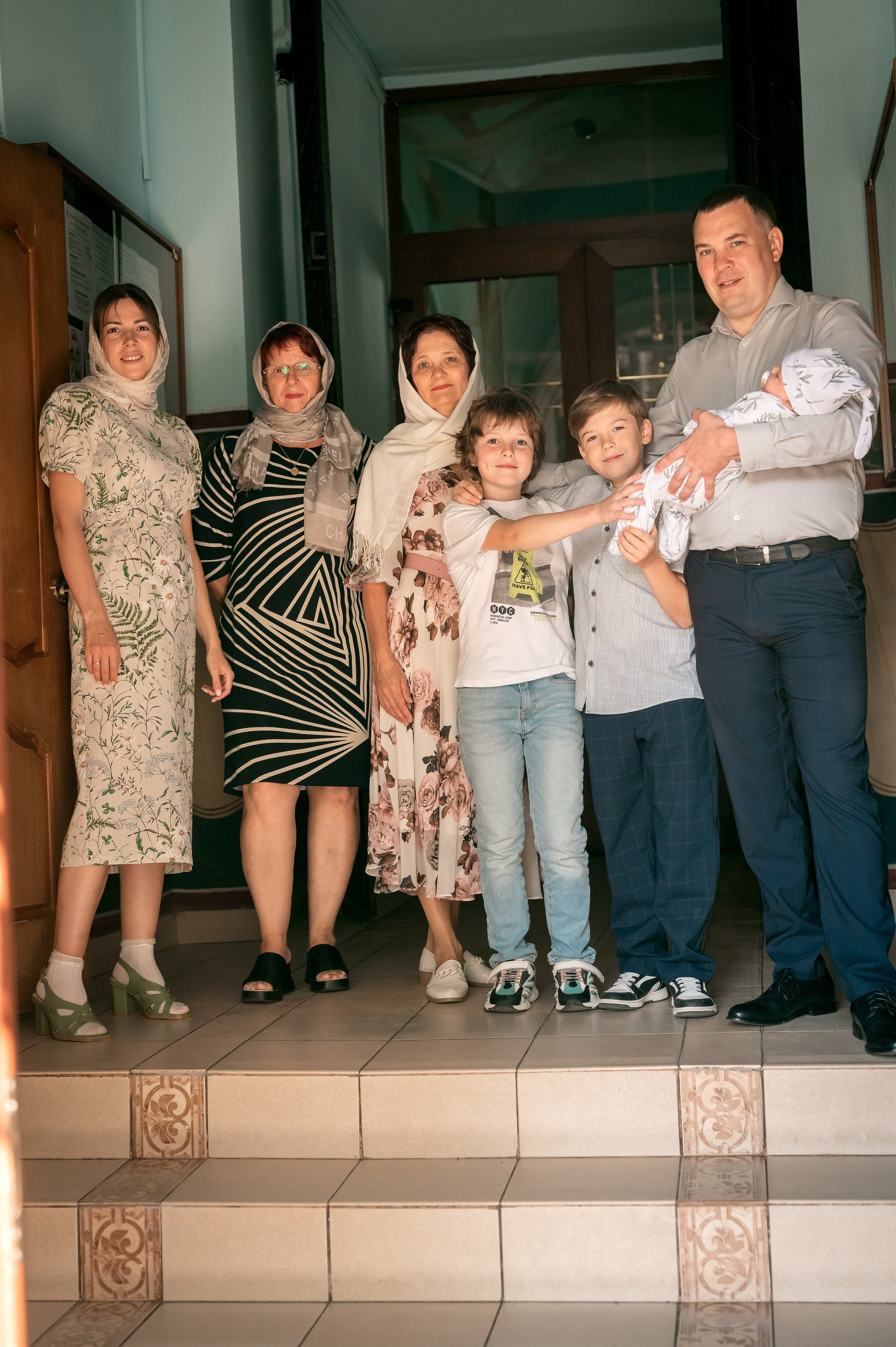 Таинство крещения. Фотограф новорождённых, семейный, школьный в городе Калуге Евгения