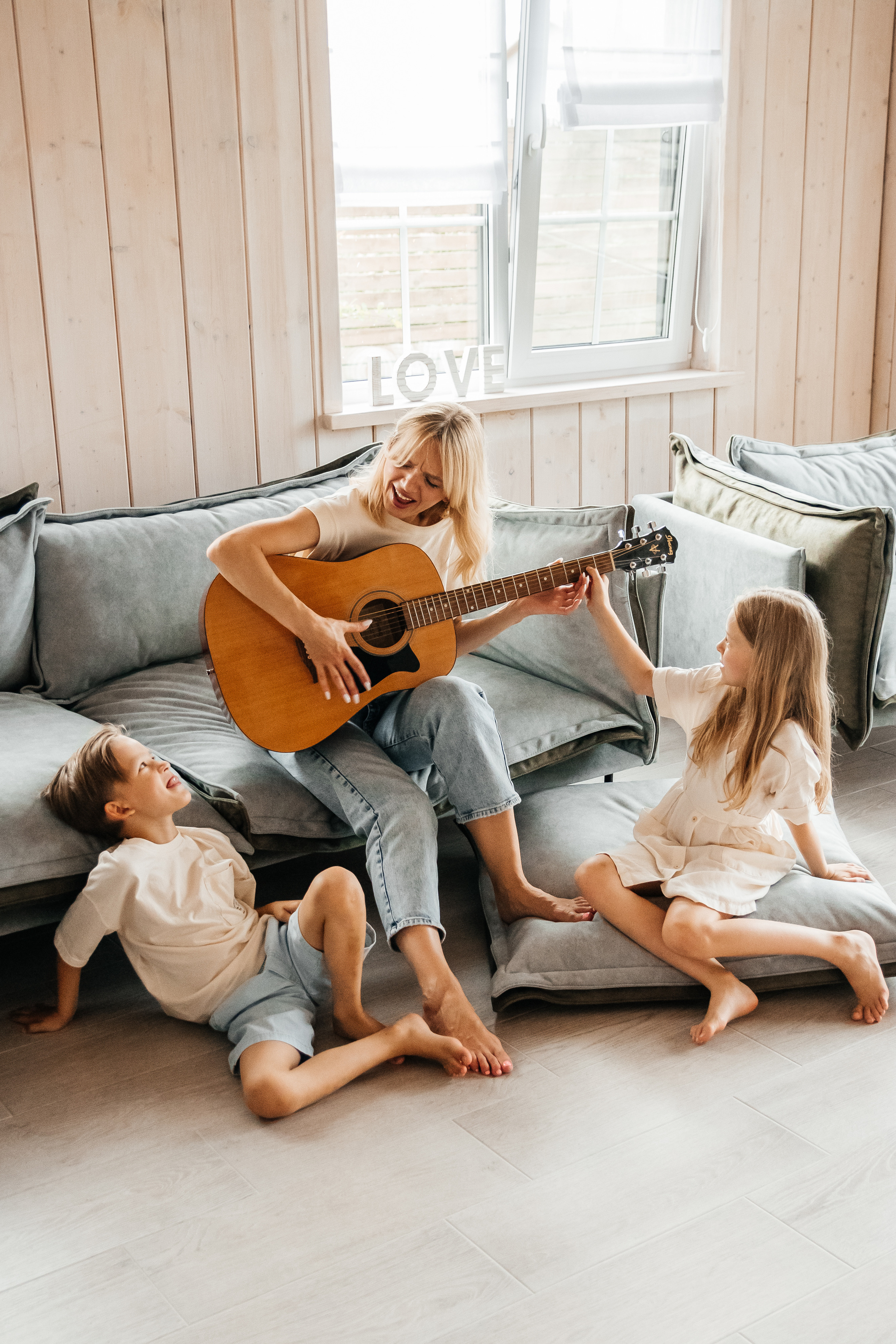 Вероника, Василиса и&nbsp;Лев