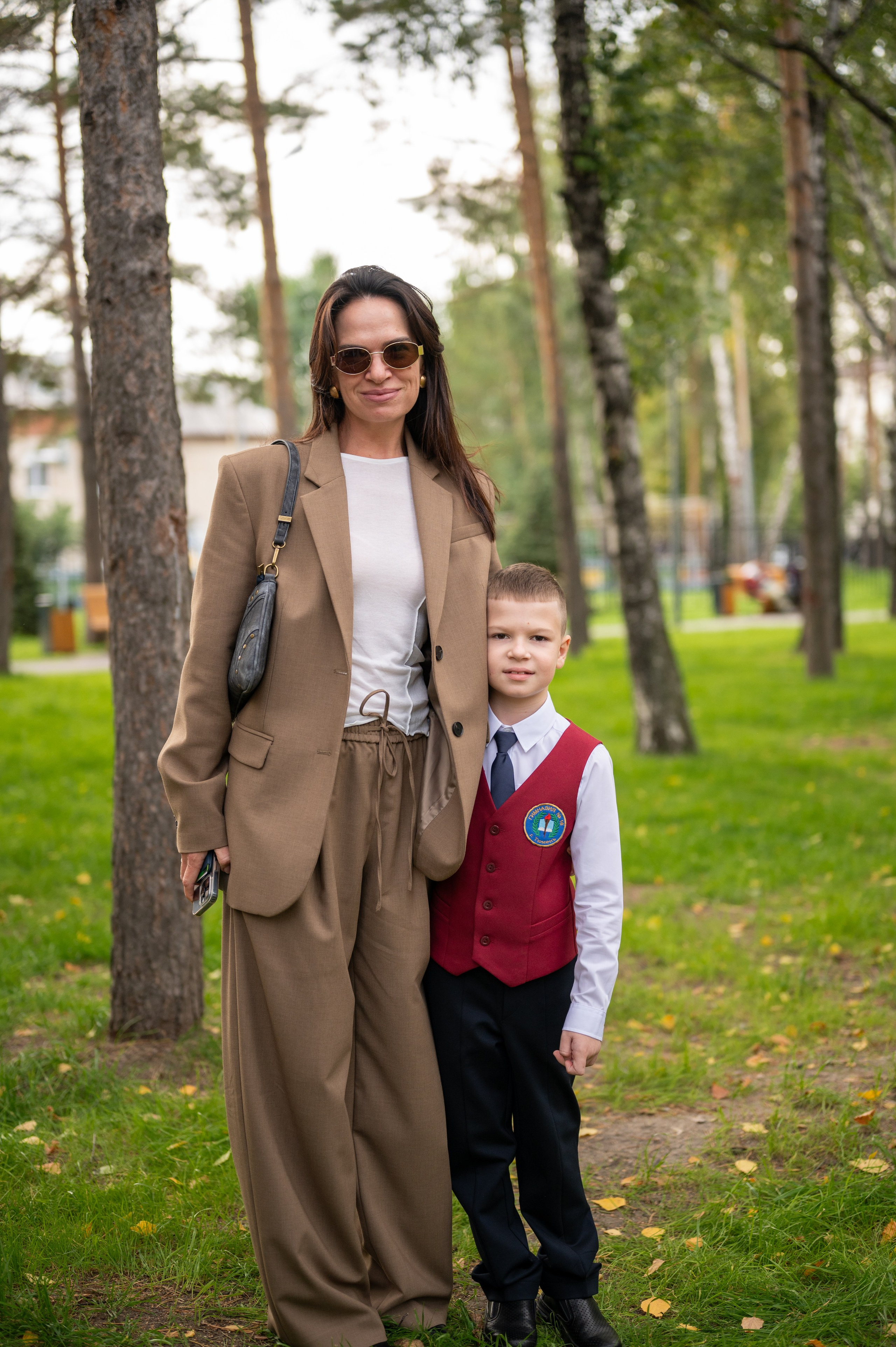 1 сентября 16 гимназия 2 класс (линейка + в классе+ на улице). Фотограф новорожденных, семейный детский в Тюмени Татьяна Морозова