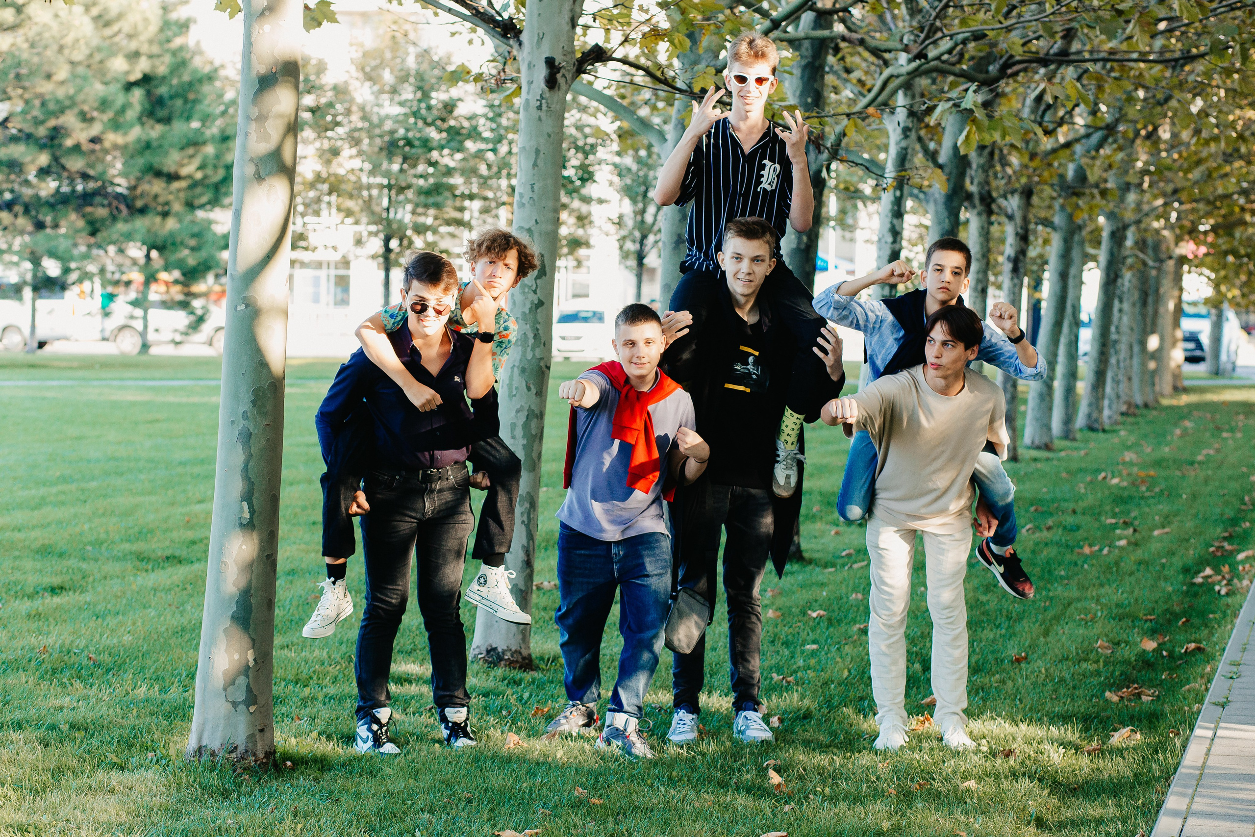 Набереженая центр- старшая школа. Выпускные альбомы Натальи Бутко: Новороссийск, Анапа, Геленджик