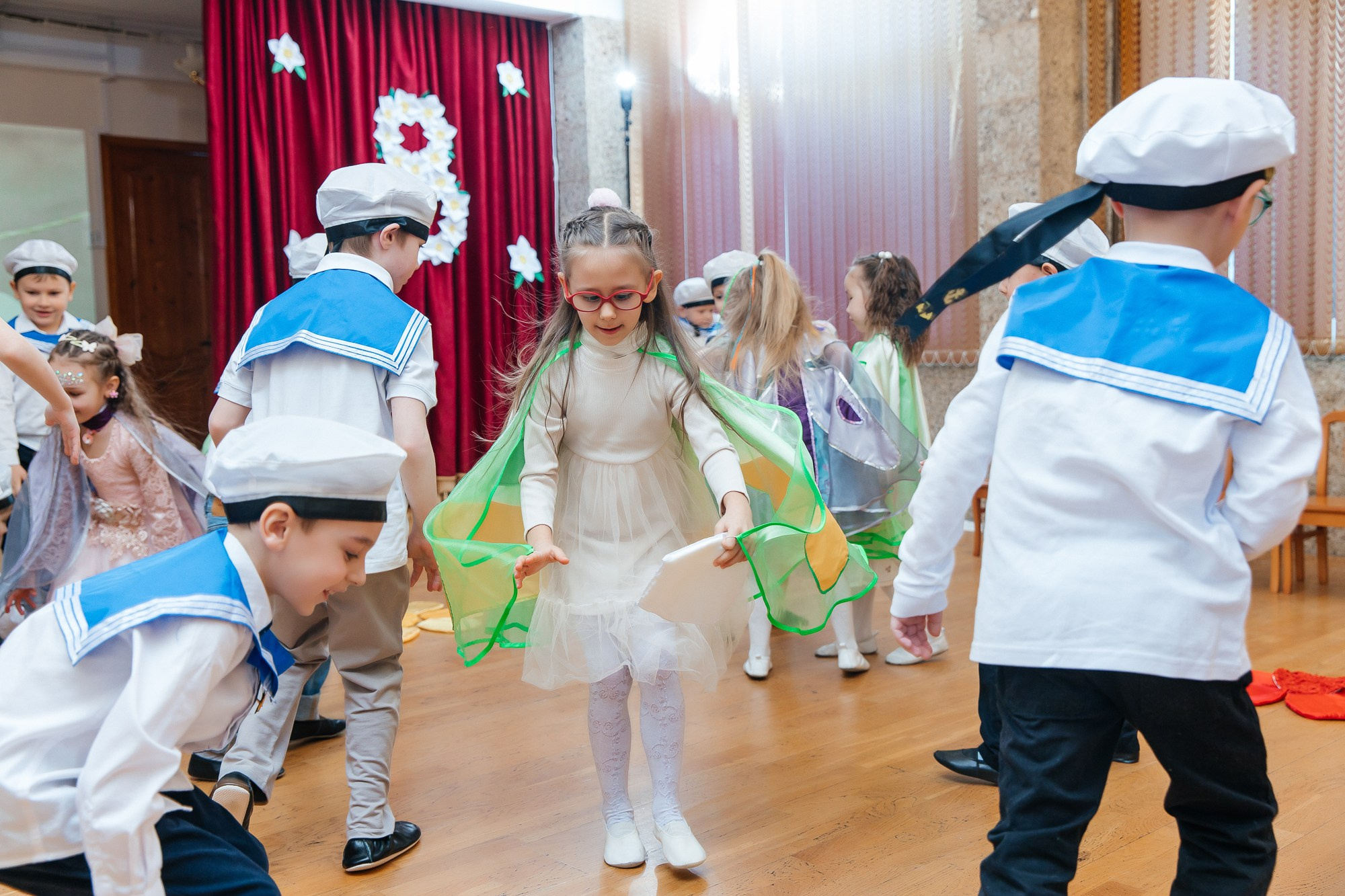 Детский сад № 93 — Утренник (10.03.2023). Свадебный и семейный фотограф Крамар Наталья