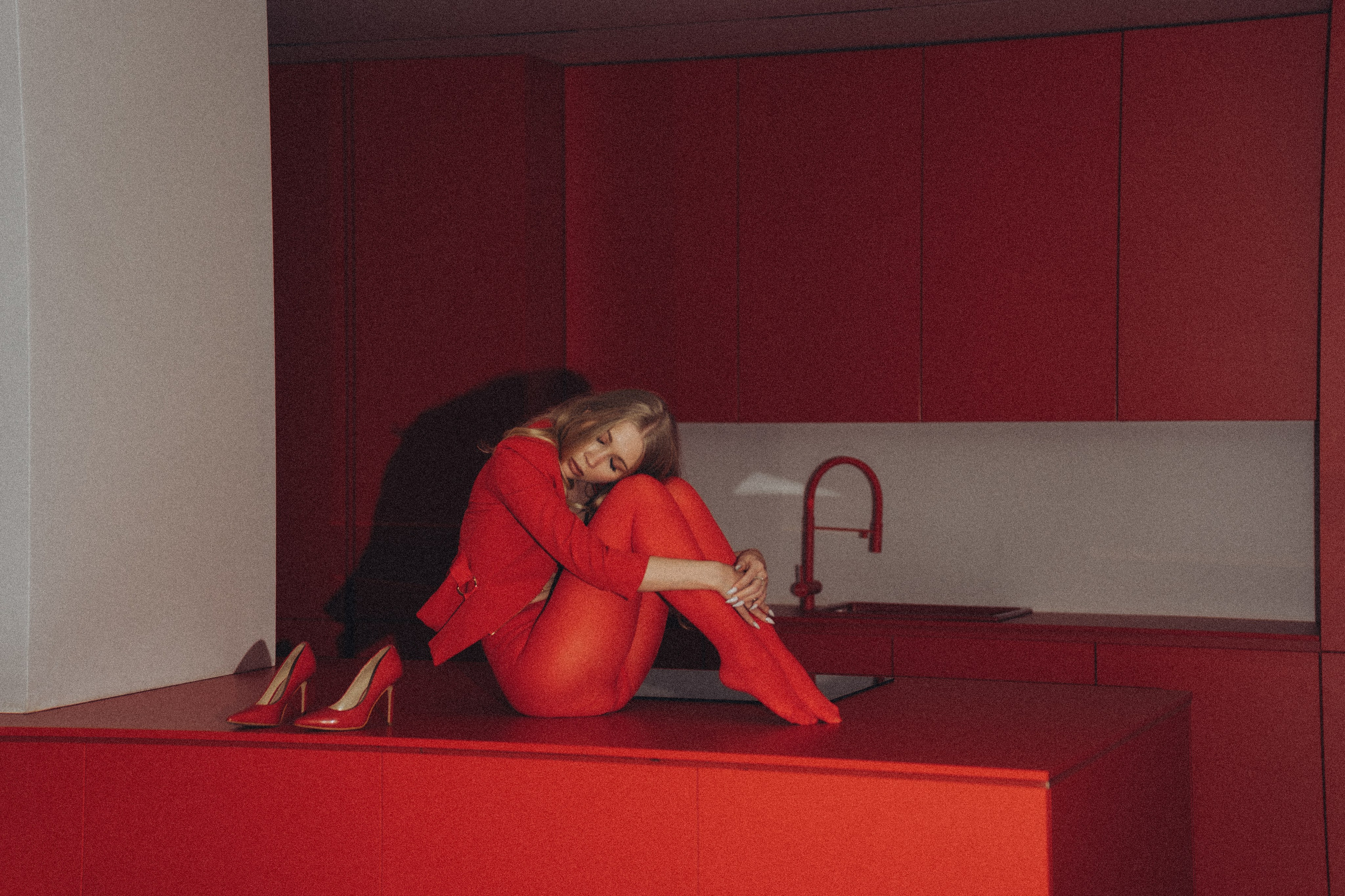 ФОТОСЕССИЯ К НОВОМУ ГОДУ В СТУДИИ С ЕЛОЧКОЙ КРАСИВЫЙ ОБРАЗ. Профессиональный фотограф, Санкт-Петербург — Виктория Богомолова