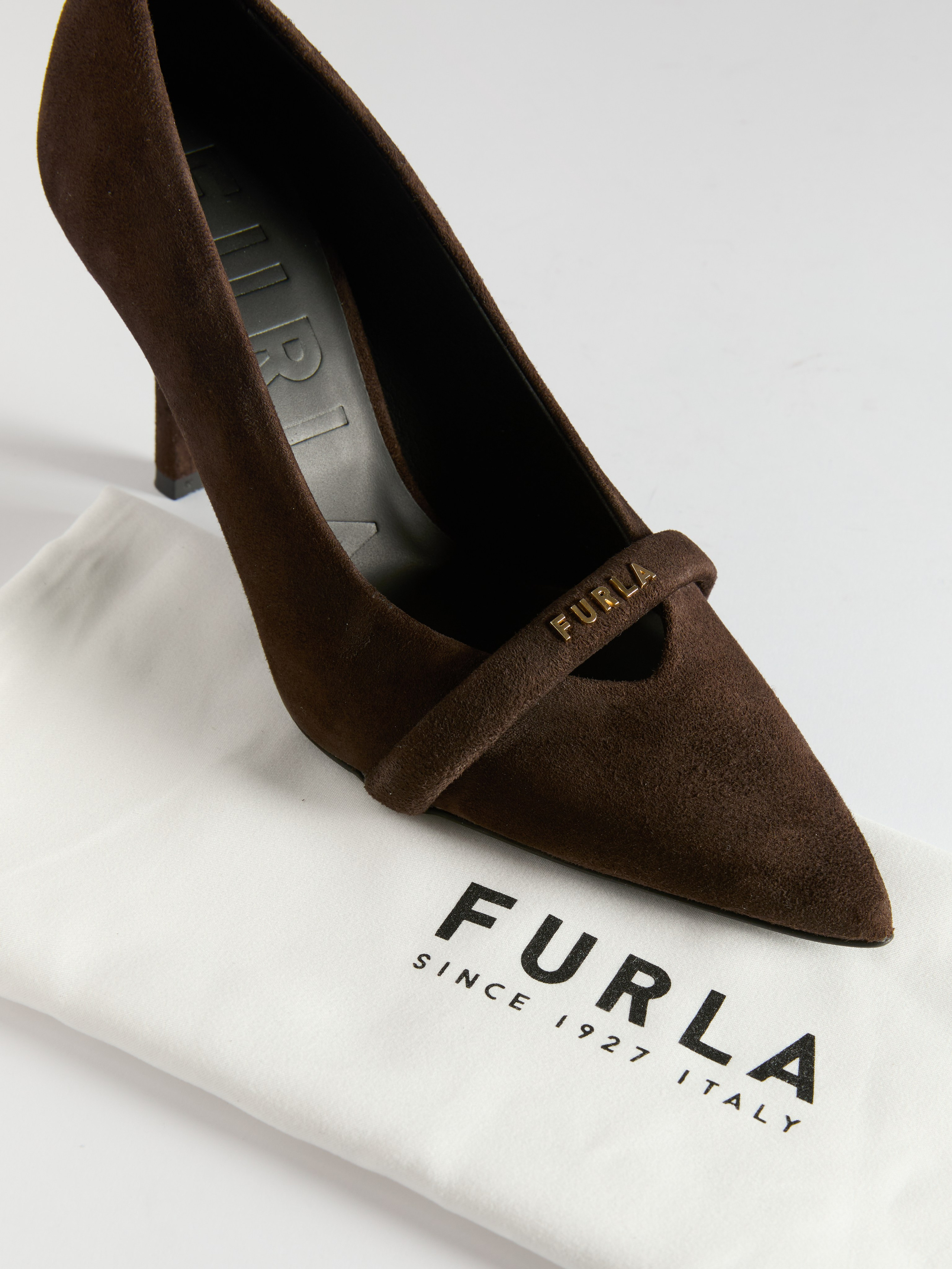 Предметный фотограф в Москве Евгений Шубин