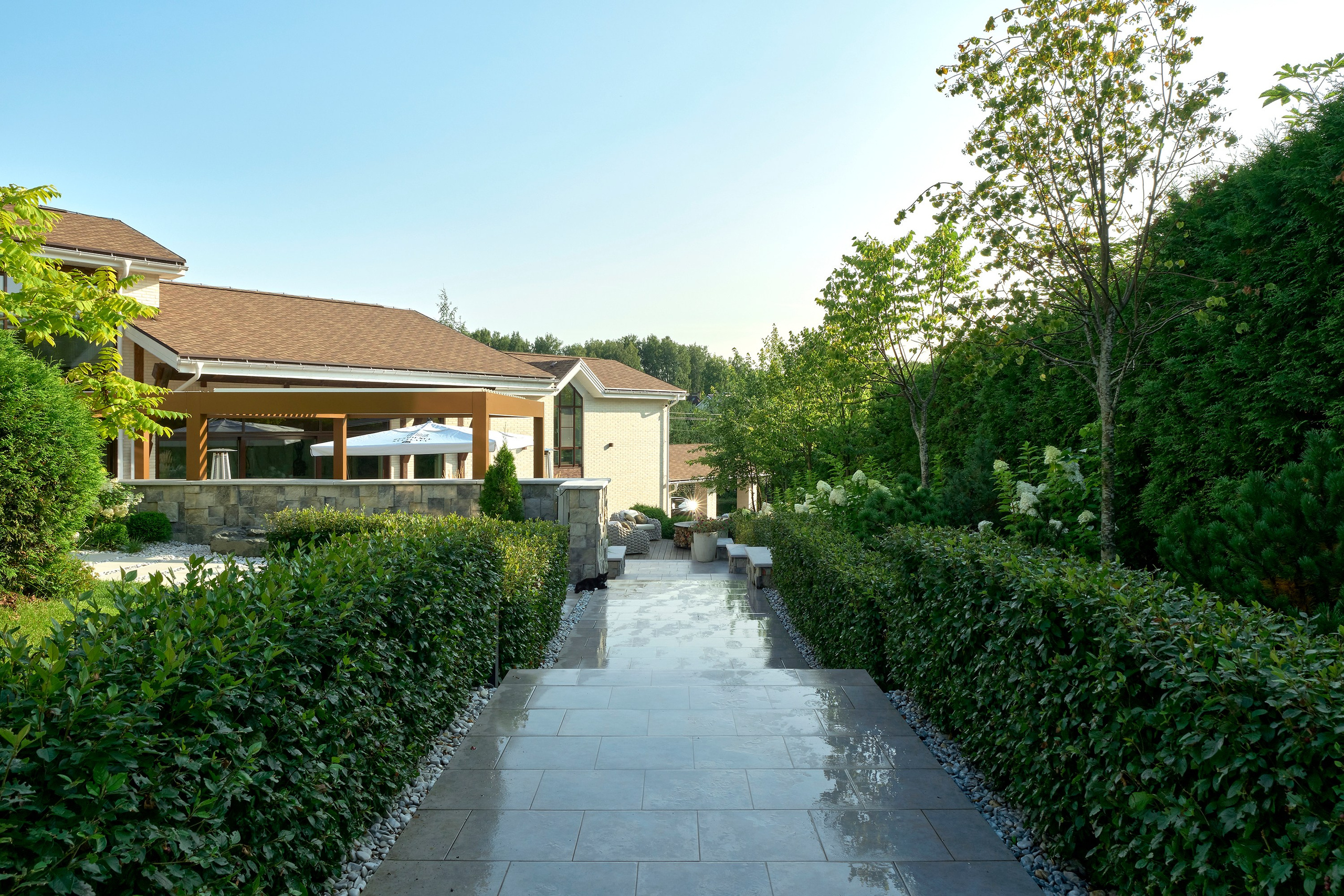 Фотосъемка сада в Кирполье для ландшафтной компании Хвоя. Фотосъемка частных садов и интерьеров | Санкт-Петербург | Москва | РФ