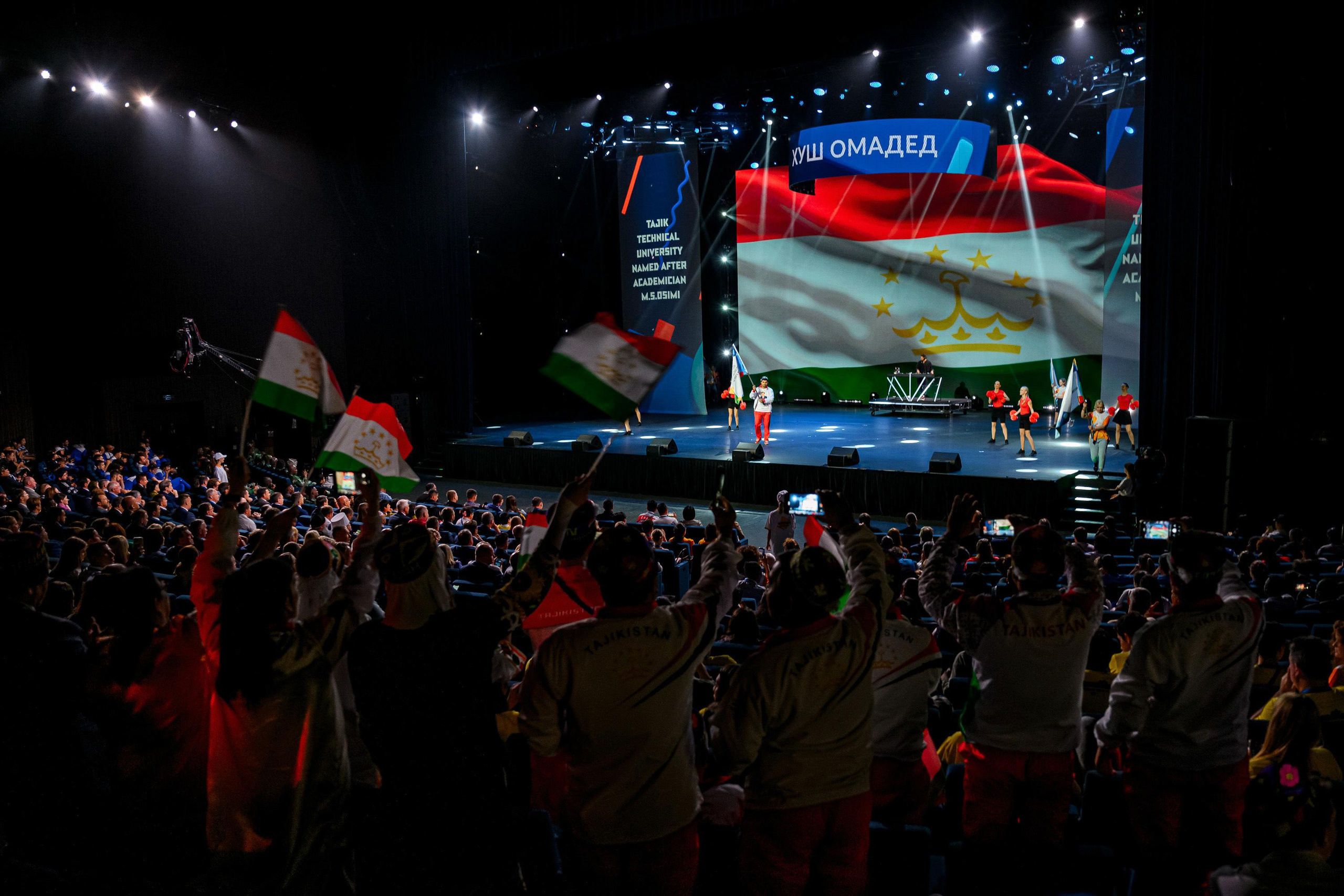 Церемония Открытия Университетского спорта 2023. Максим Комаров — Профессиональный фотограф