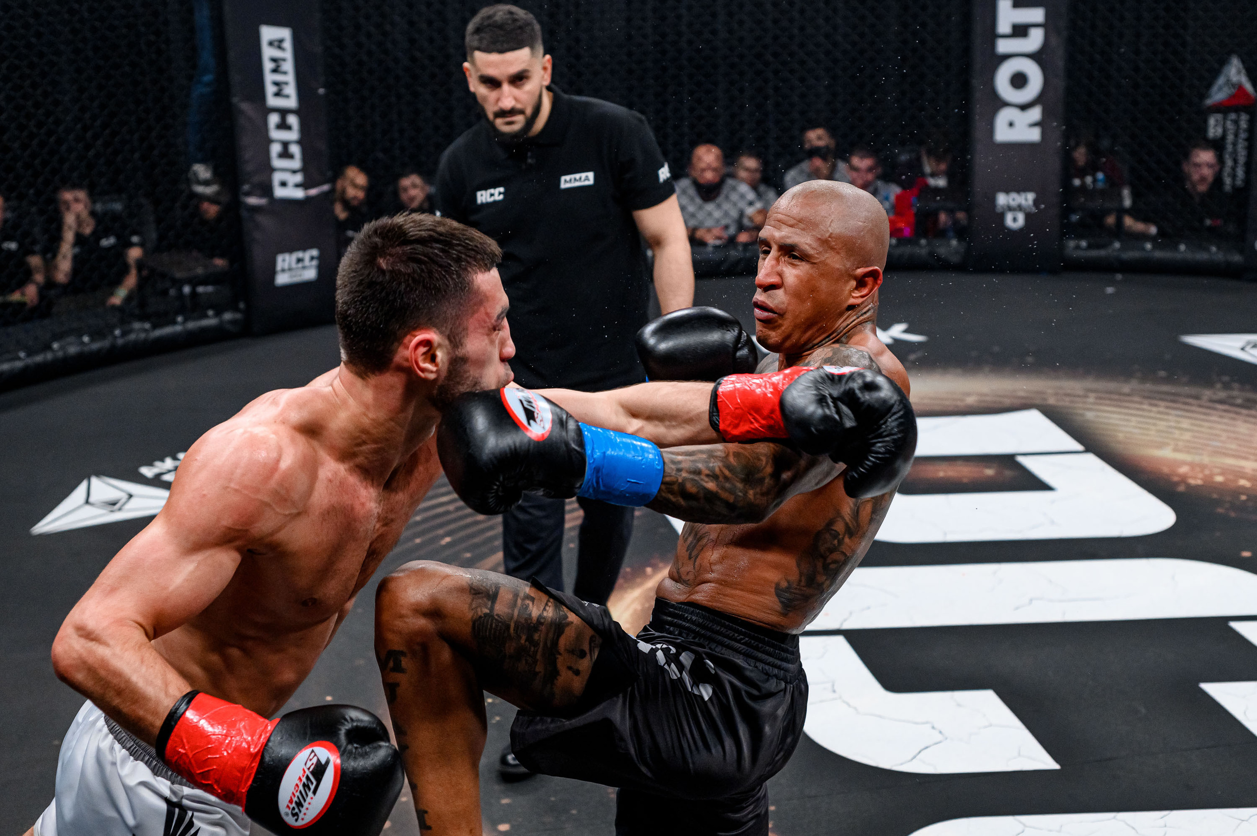 RCC MMA. Максим Комаров — Профессиональный фотограф