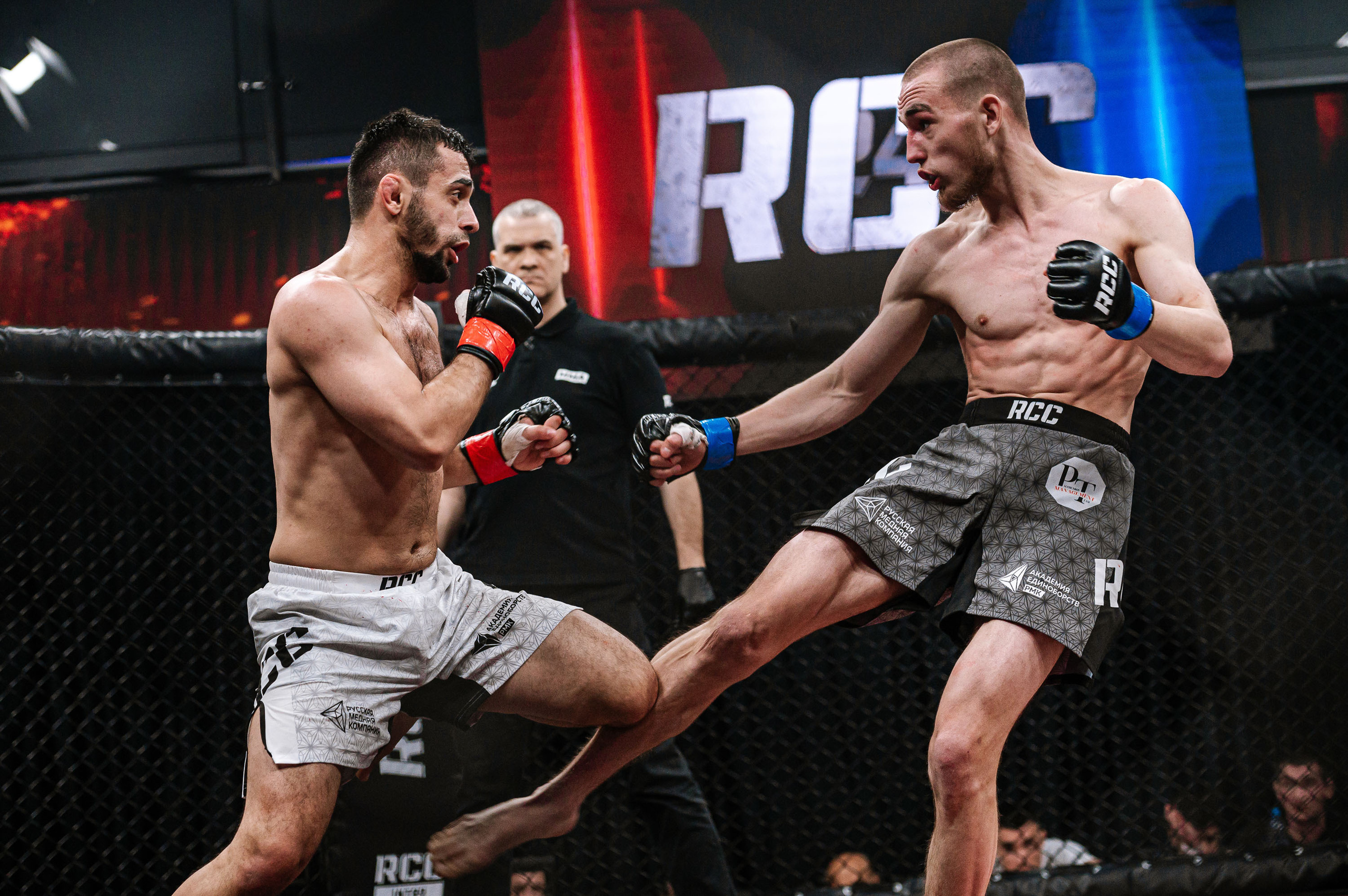 RCC MMA. Максим Комаров — Профессиональный фотограф