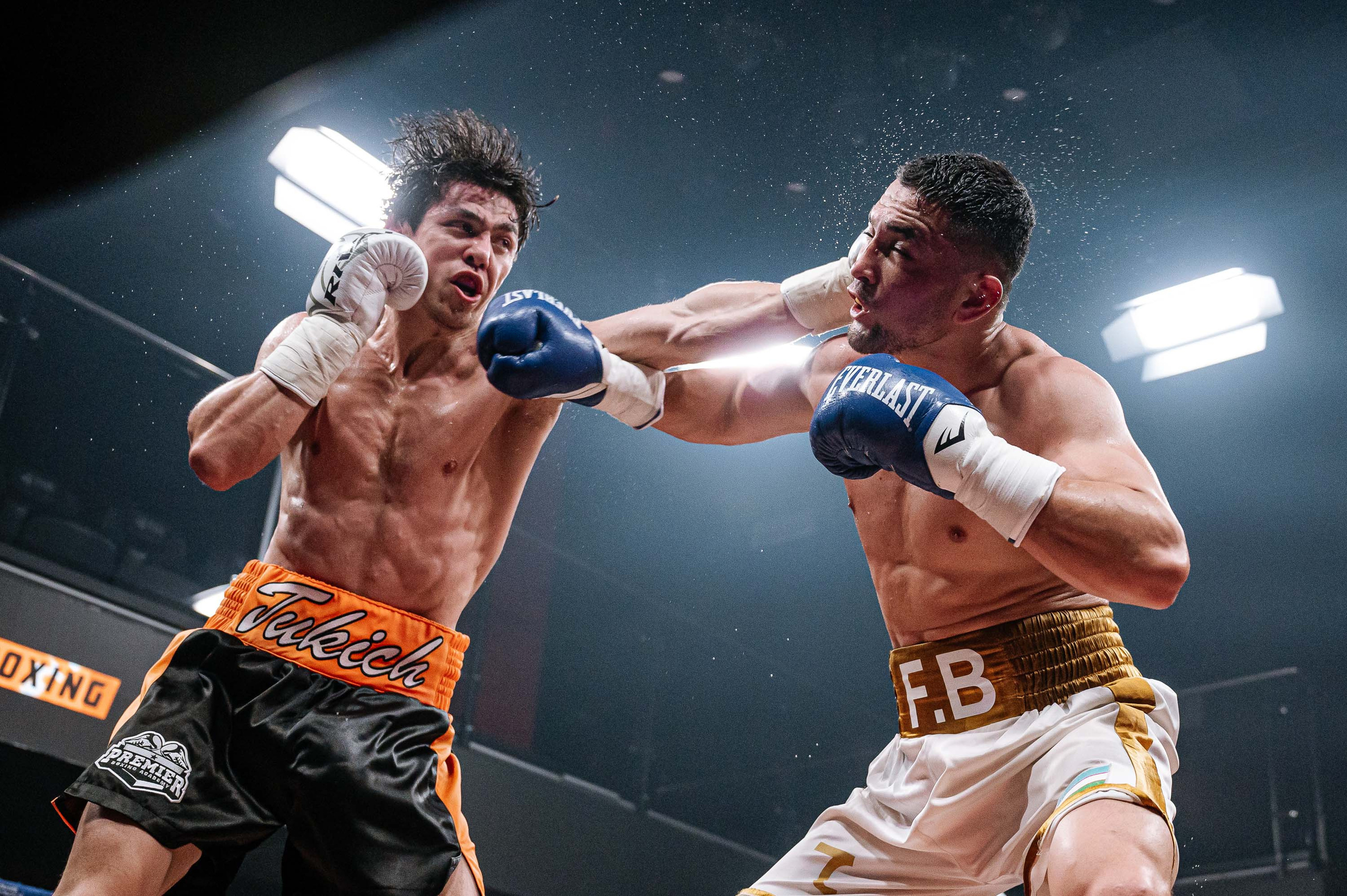 RCC Boxing. Максим Комаров — Профессиональный фотограф