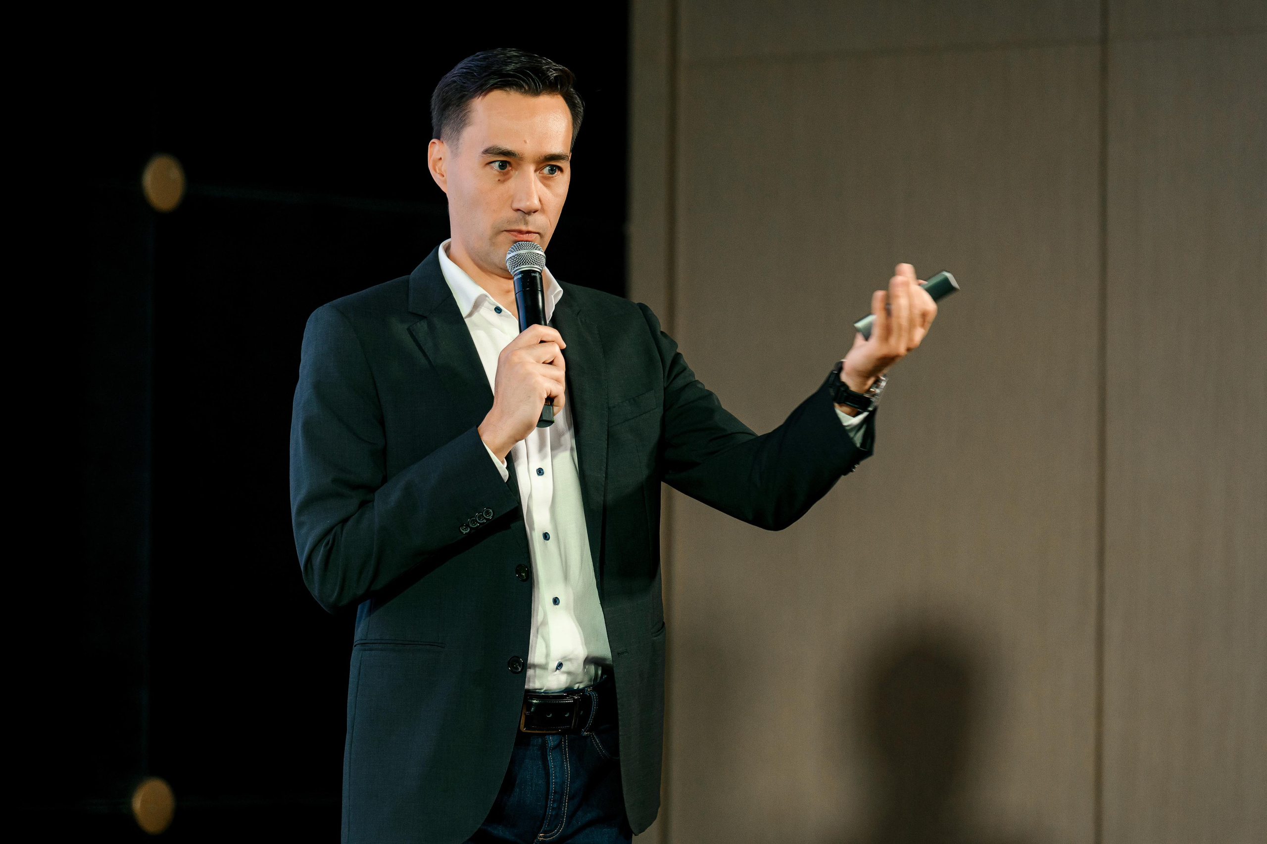 Конференции. Максим Комаров — Профессиональный фотограф