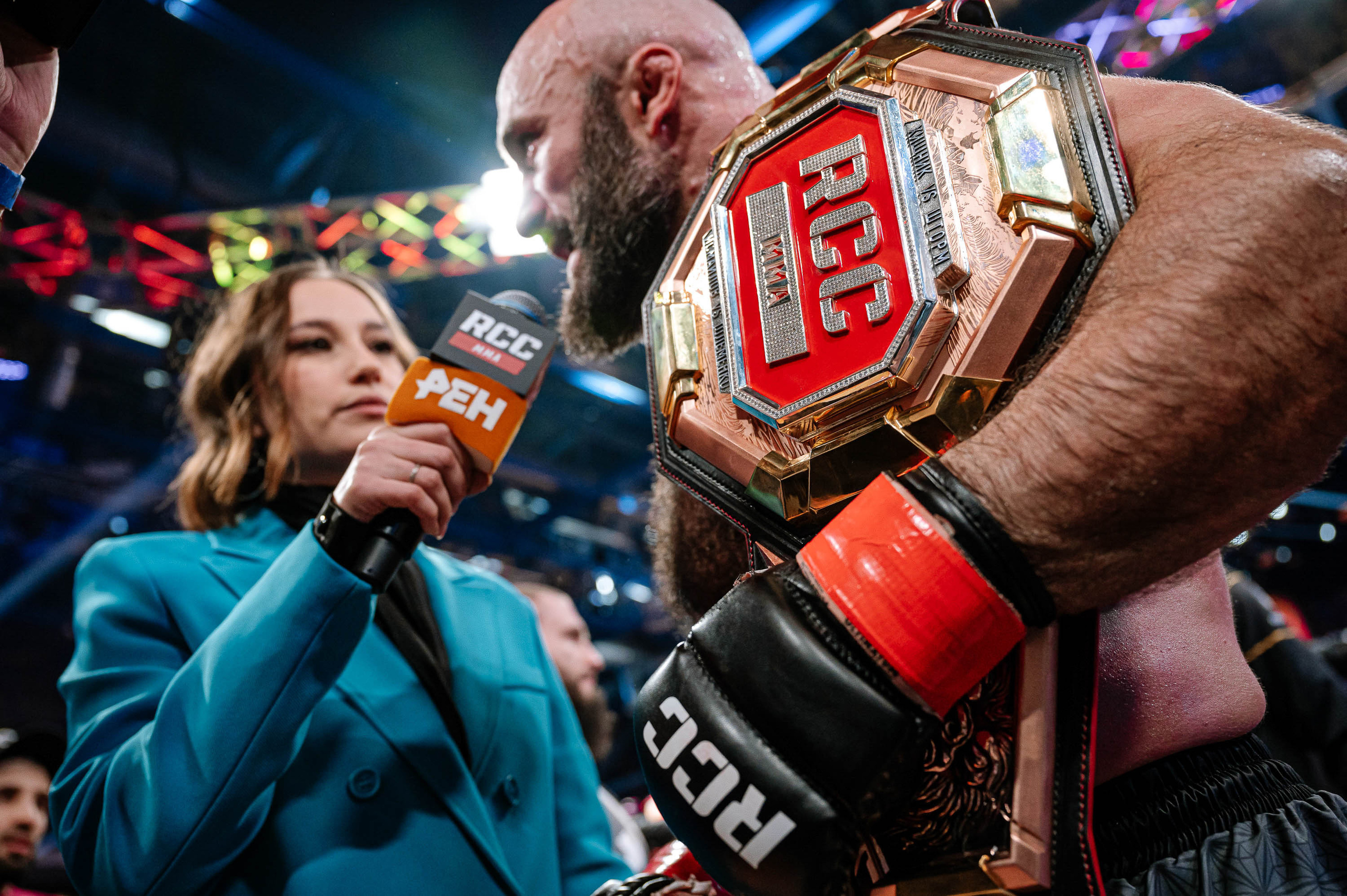 RCC MMA. Максим Комаров — Профессиональный фотограф