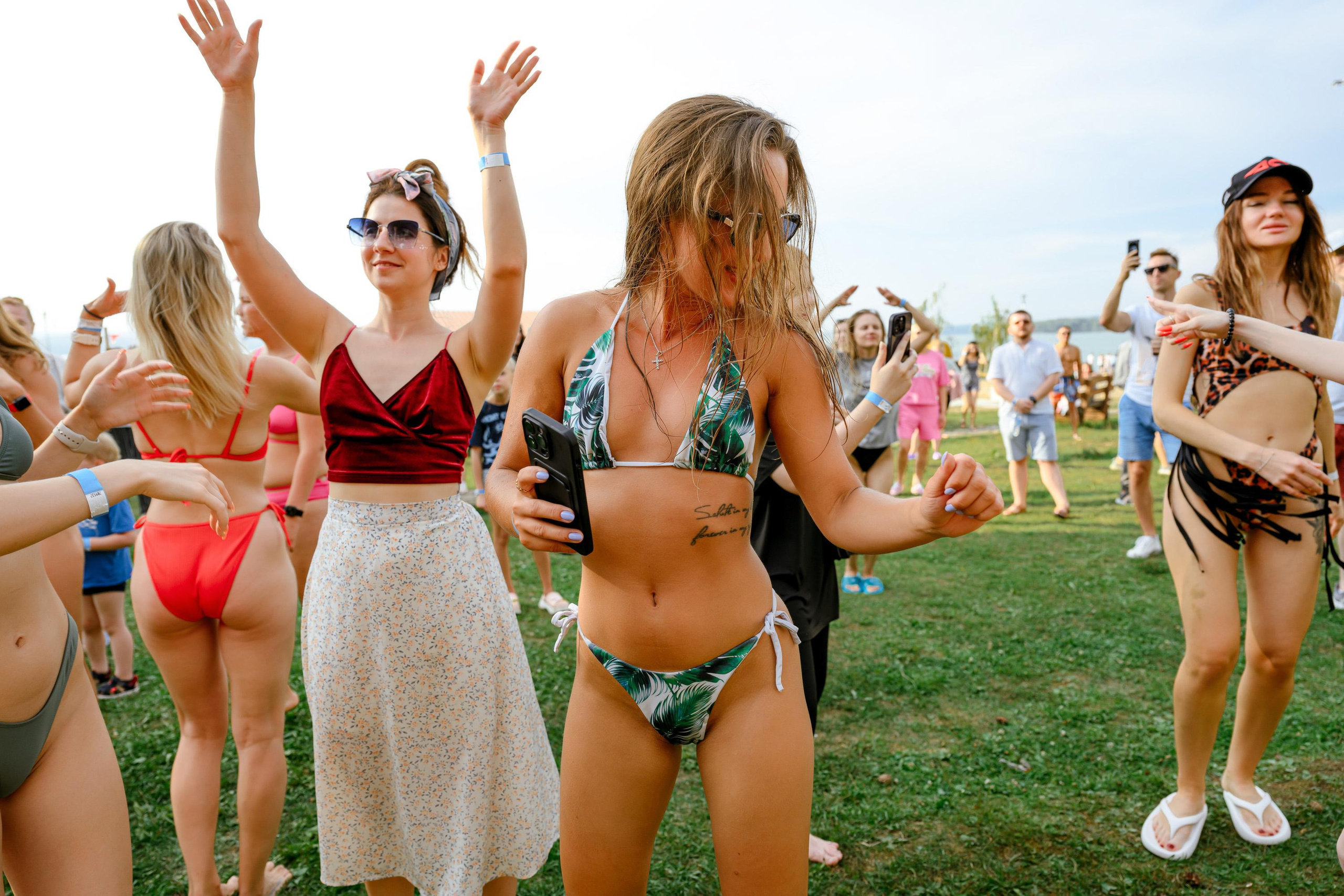 Пляжная вечеринка. Максим Комаров — Профессиональный фотограф