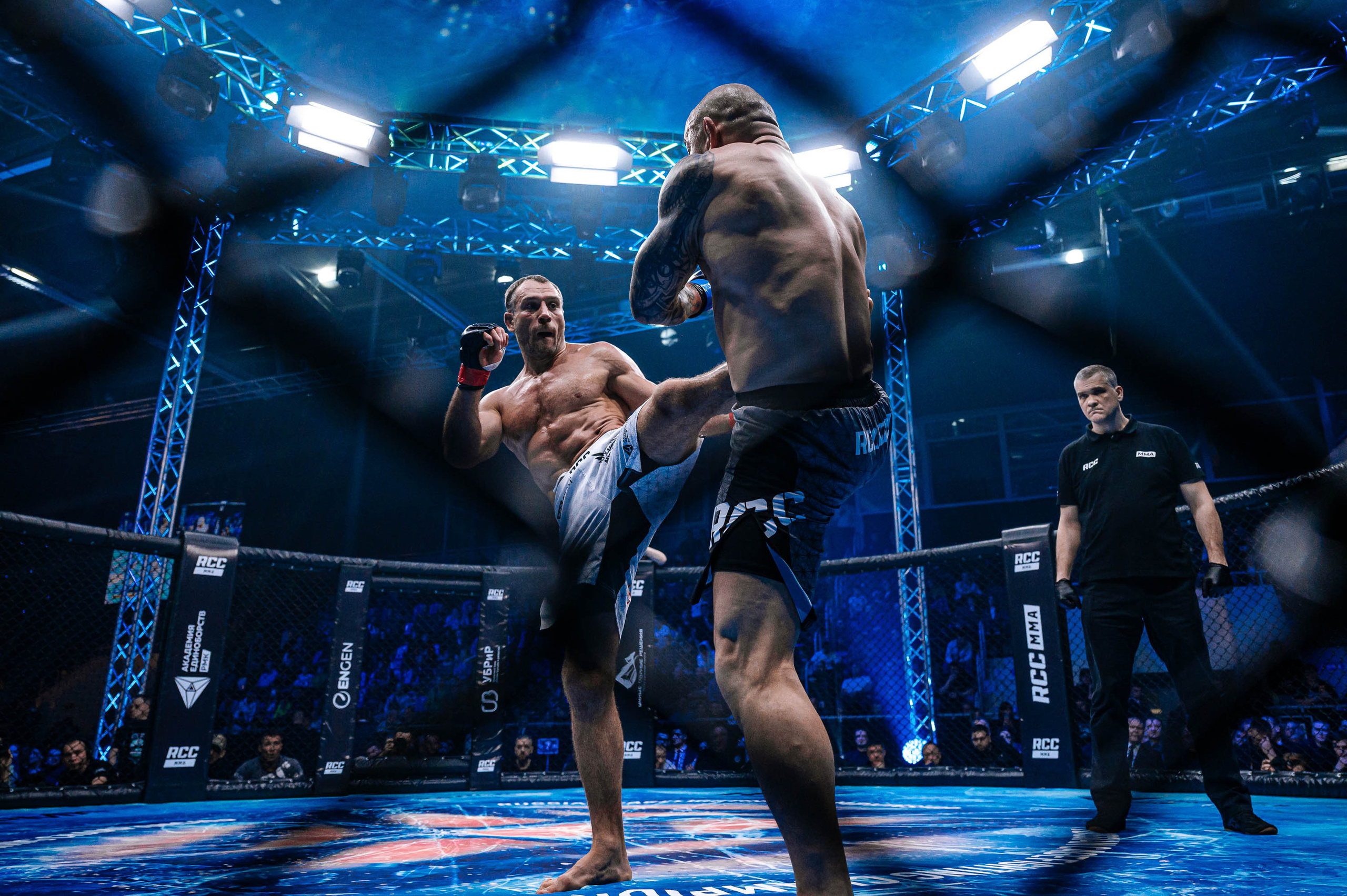 RCC MMA. Максим Комаров — Профессиональный фотограф