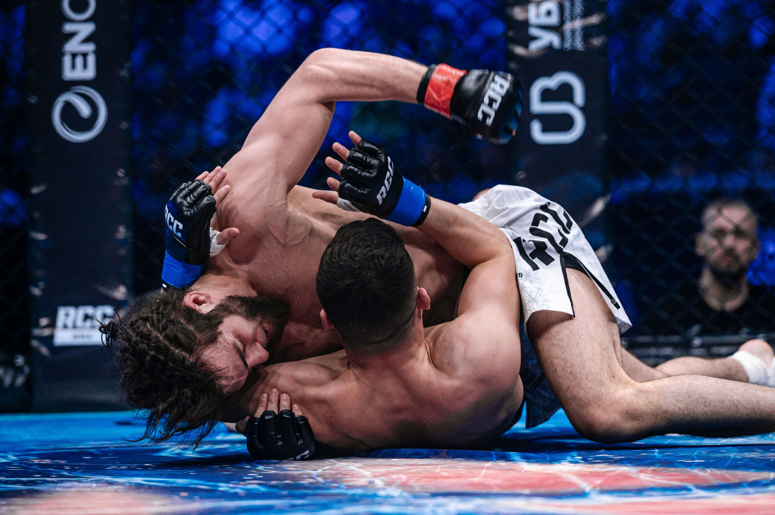 RCC MMA. Максим Комаров — Профессиональный фотограф