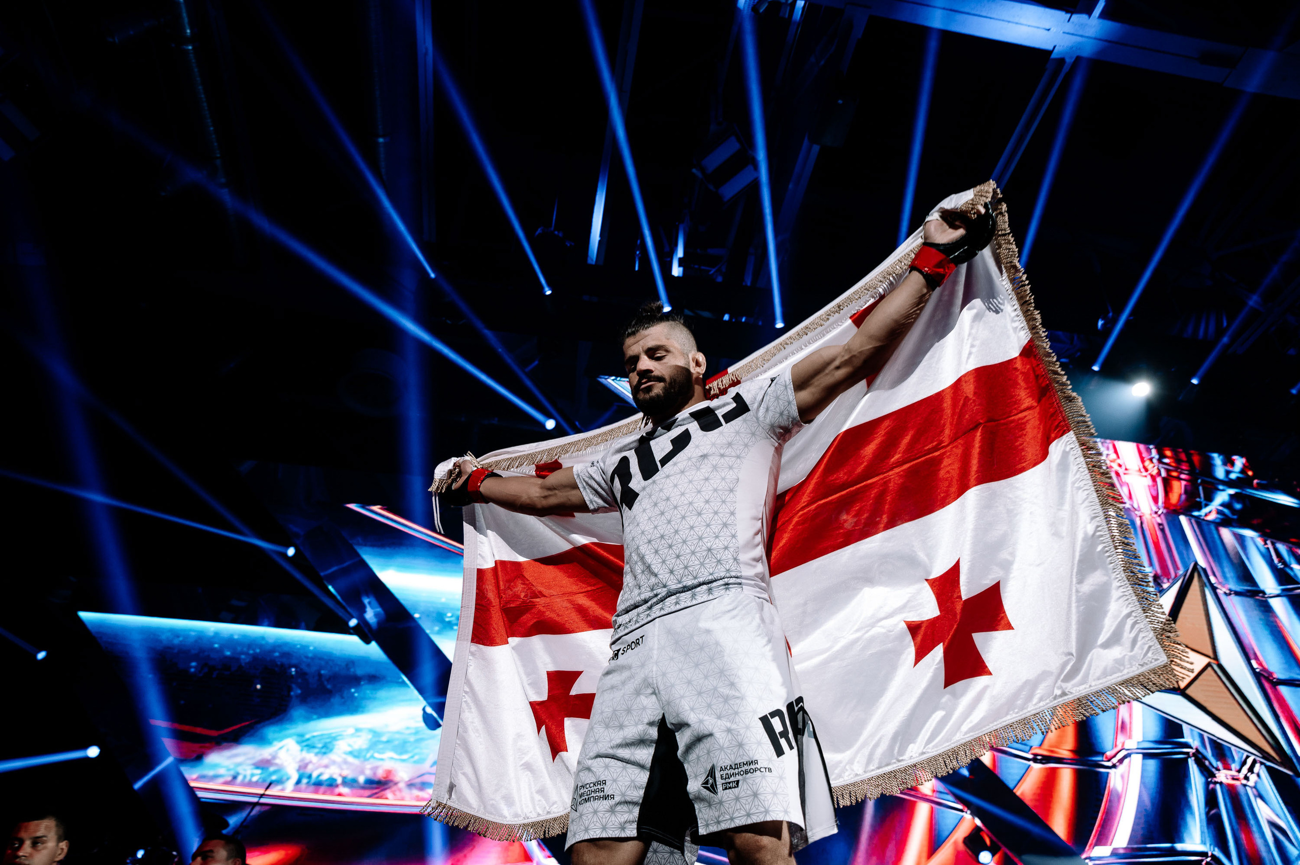 RCC MMA. Максим Комаров — Профессиональный фотограф