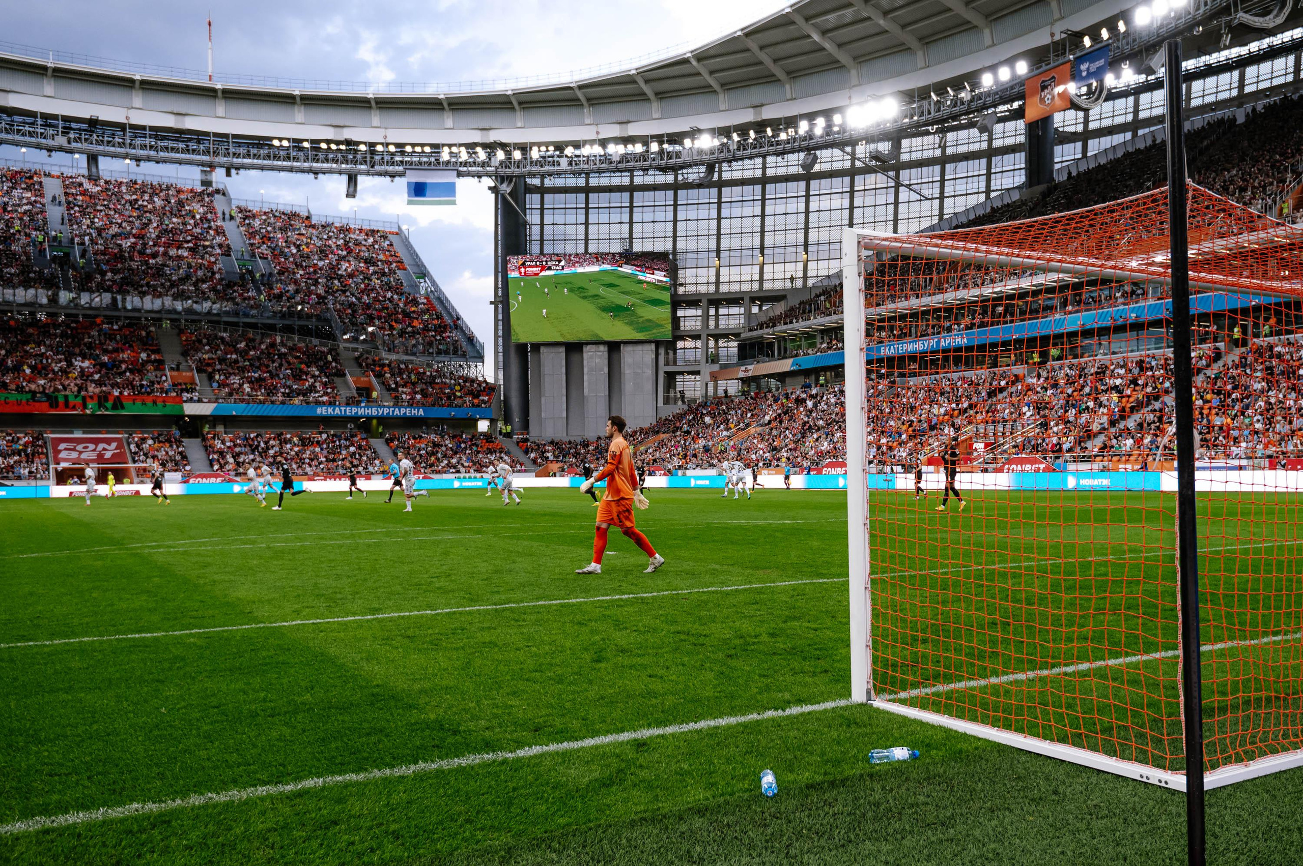 ФУТБОЛЬНЫЙ КЛУБ «УРАЛ» (ЕКАТЕРИНБУРГ). Максим Комаров — Профессиональный фотограф