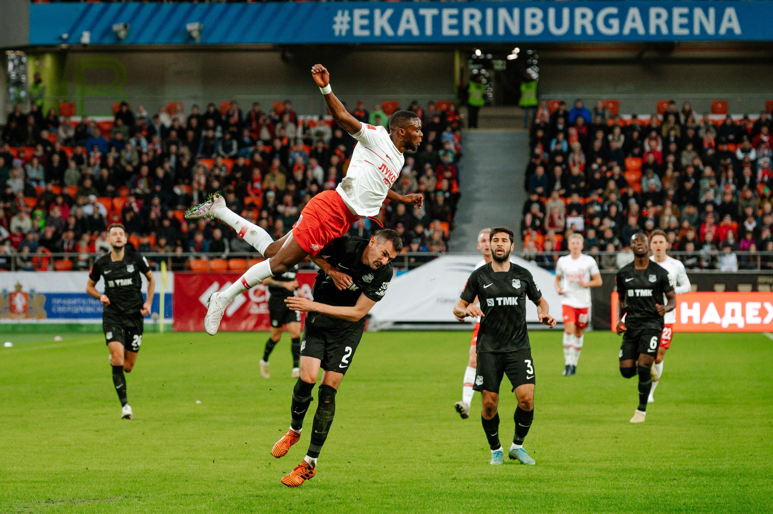 ФУТБОЛЬНЫЙ КЛУБ «УРАЛ» (ЕКАТЕРИНБУРГ). Максим Комаров — Профессиональный фотограф