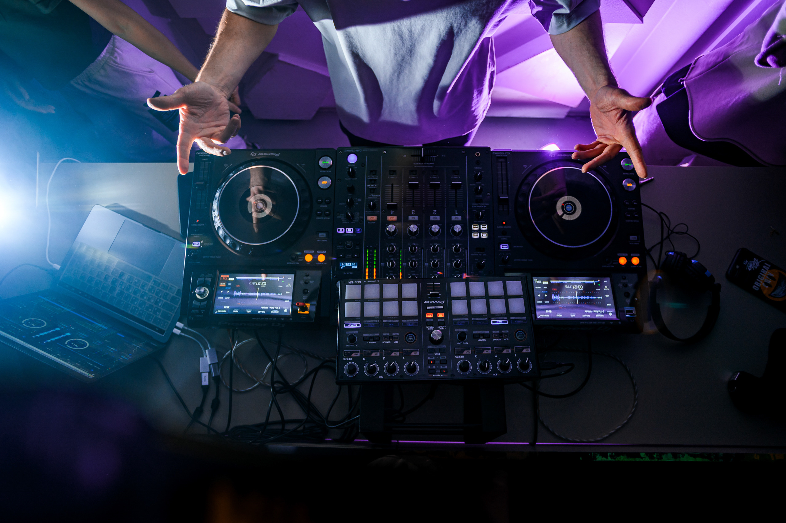 Клубы/Бары. Максим Комаров — Профессиональный фотограф