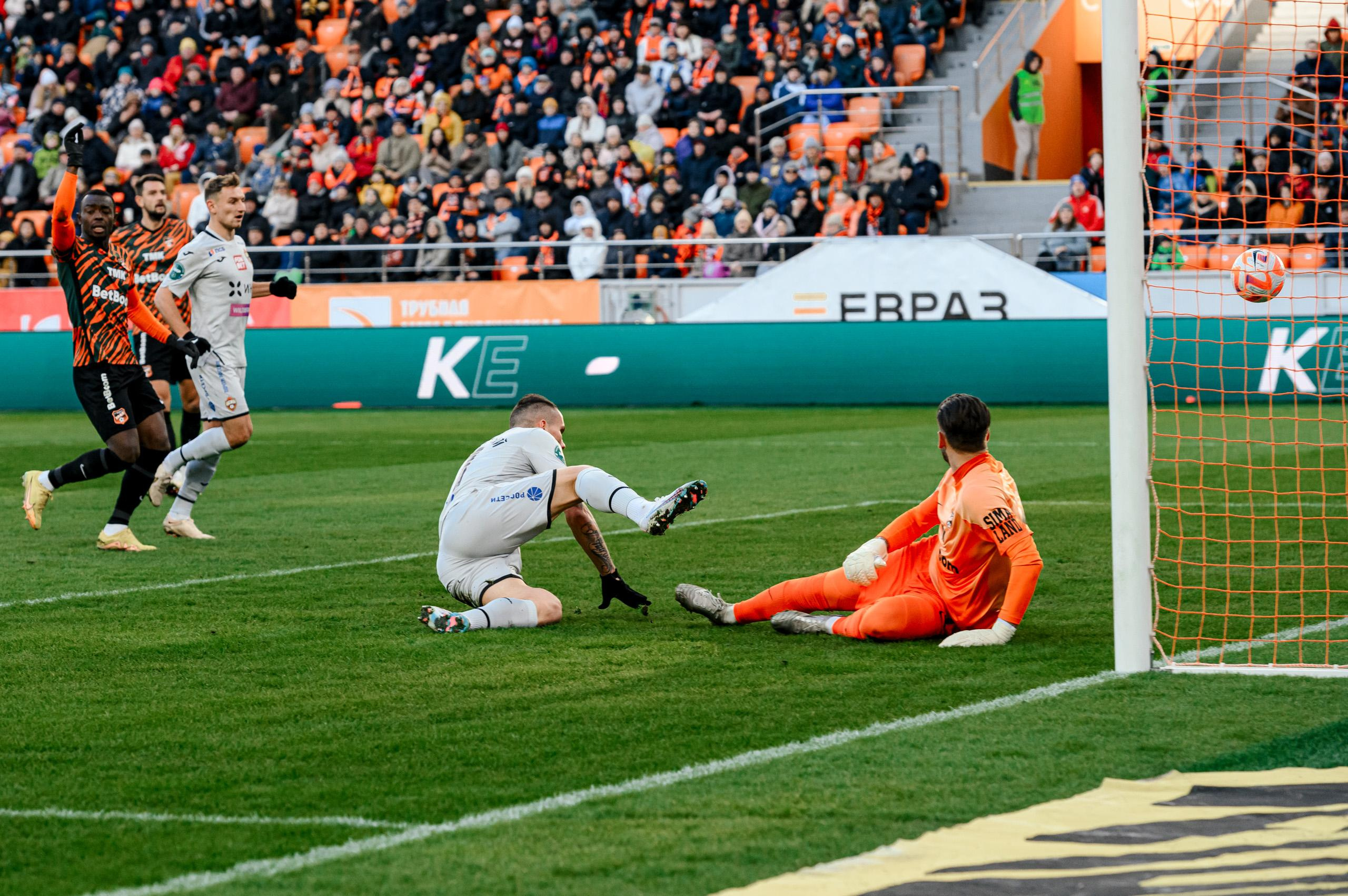 ФУТБОЛЬНЫЙ КЛУБ «УРАЛ» (ЕКАТЕРИНБУРГ). Максим Комаров — Профессиональный фотограф