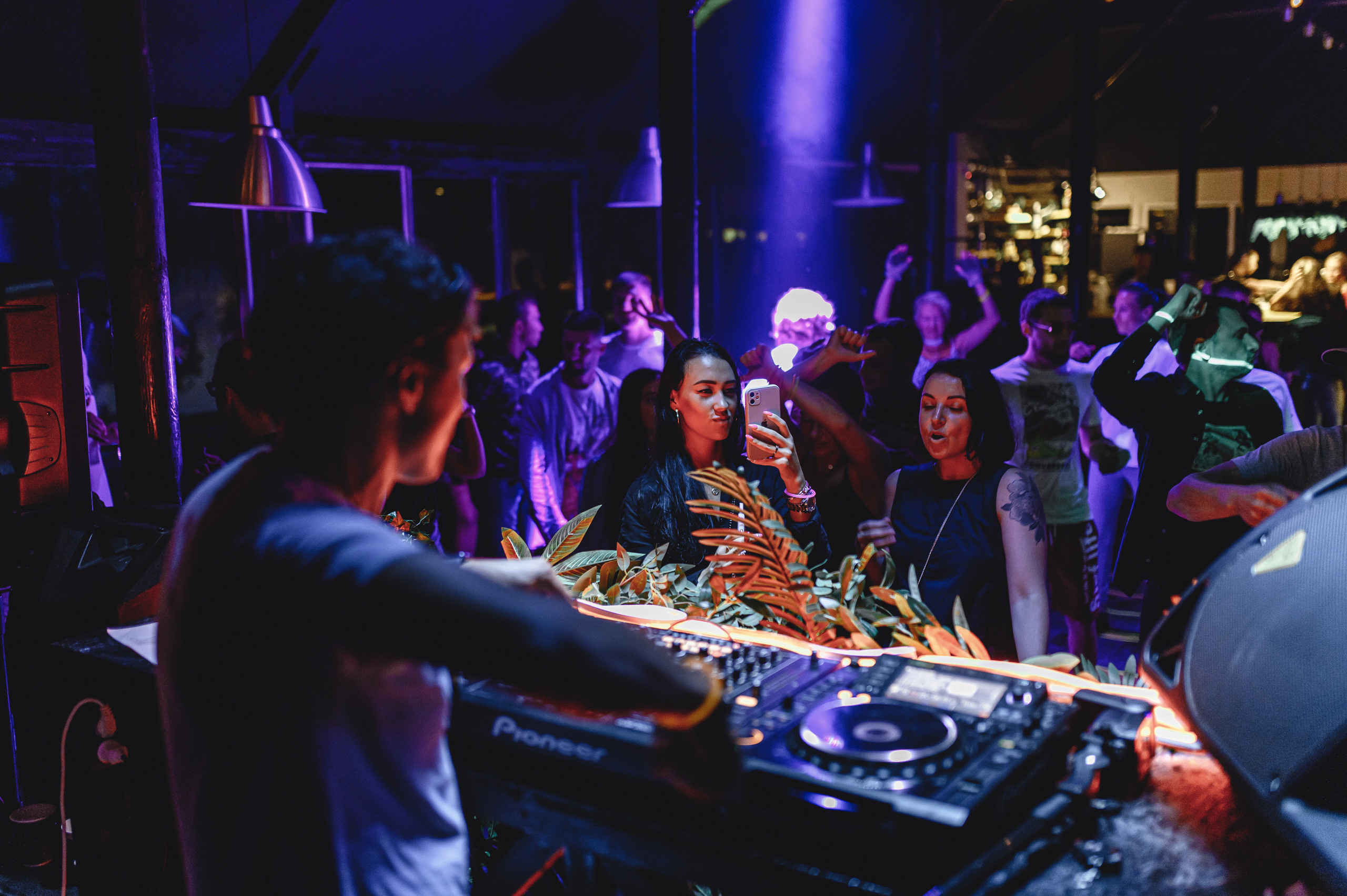 Клубы/Бары. Максим Комаров — Профессиональный фотограф