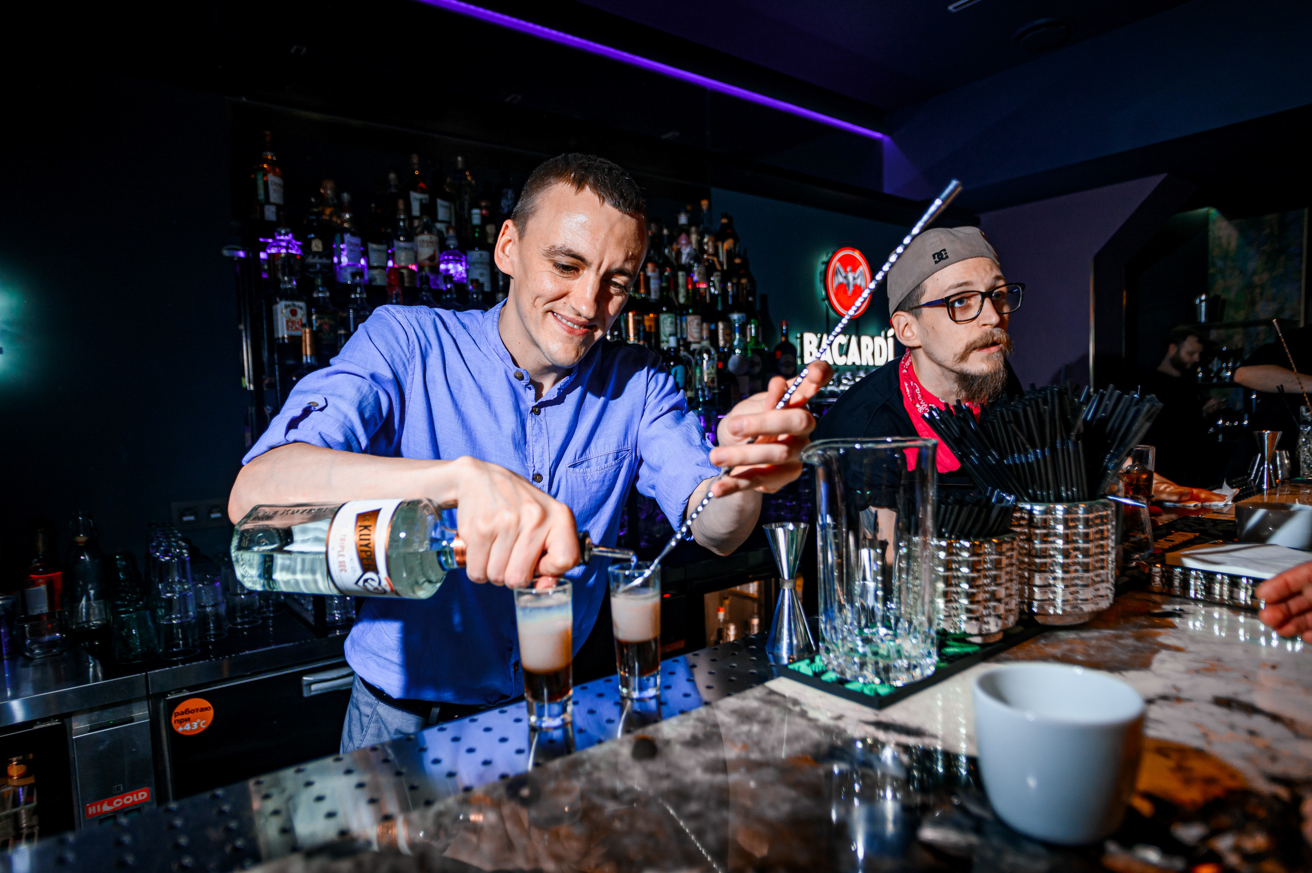 Клубы/Бары. Максим Комаров — Профессиональный фотограф