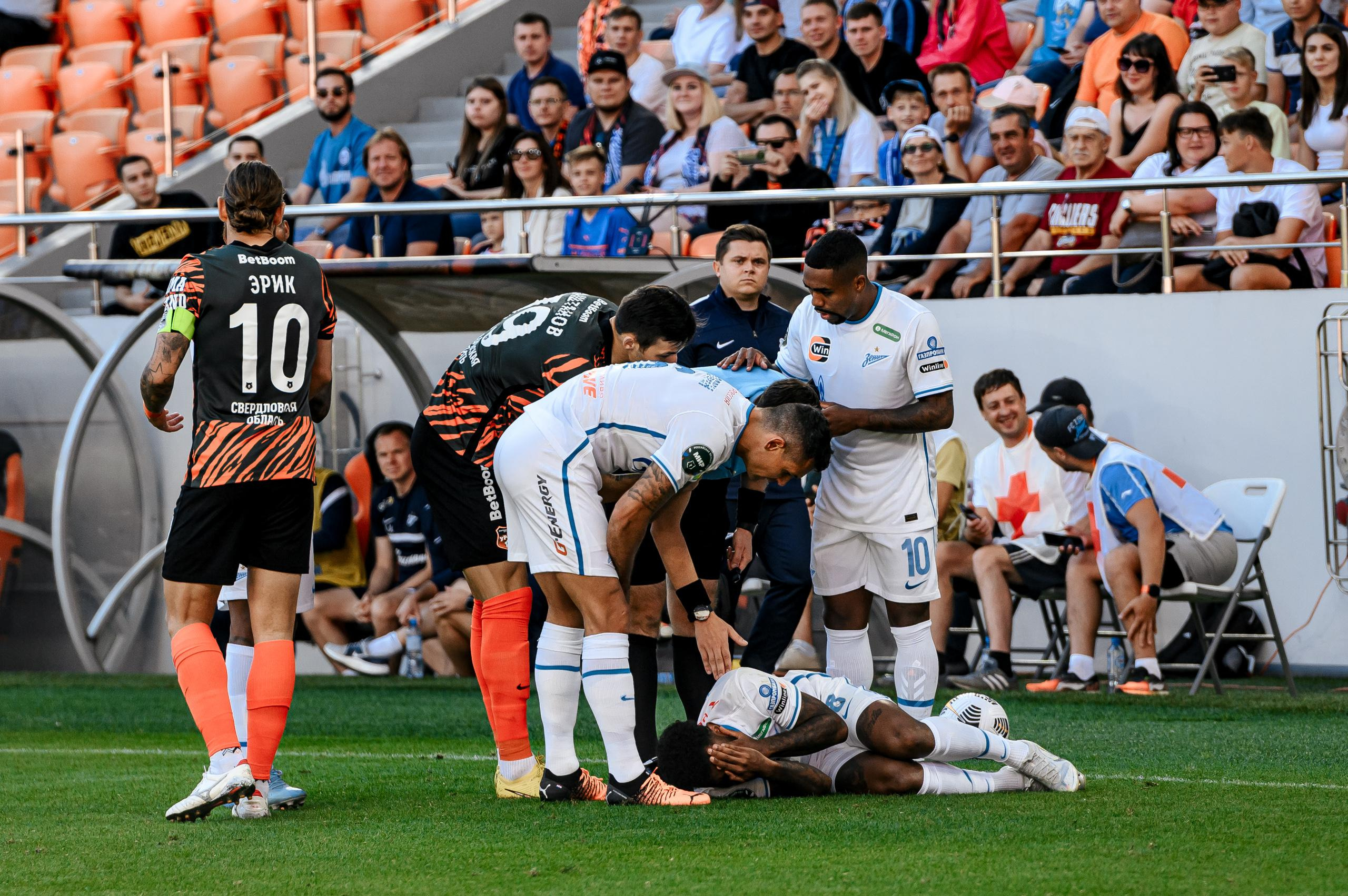 ФУТБОЛЬНЫЙ КЛУБ «УРАЛ» (ЕКАТЕРИНБУРГ). Максим Комаров — Профессиональный фотограф