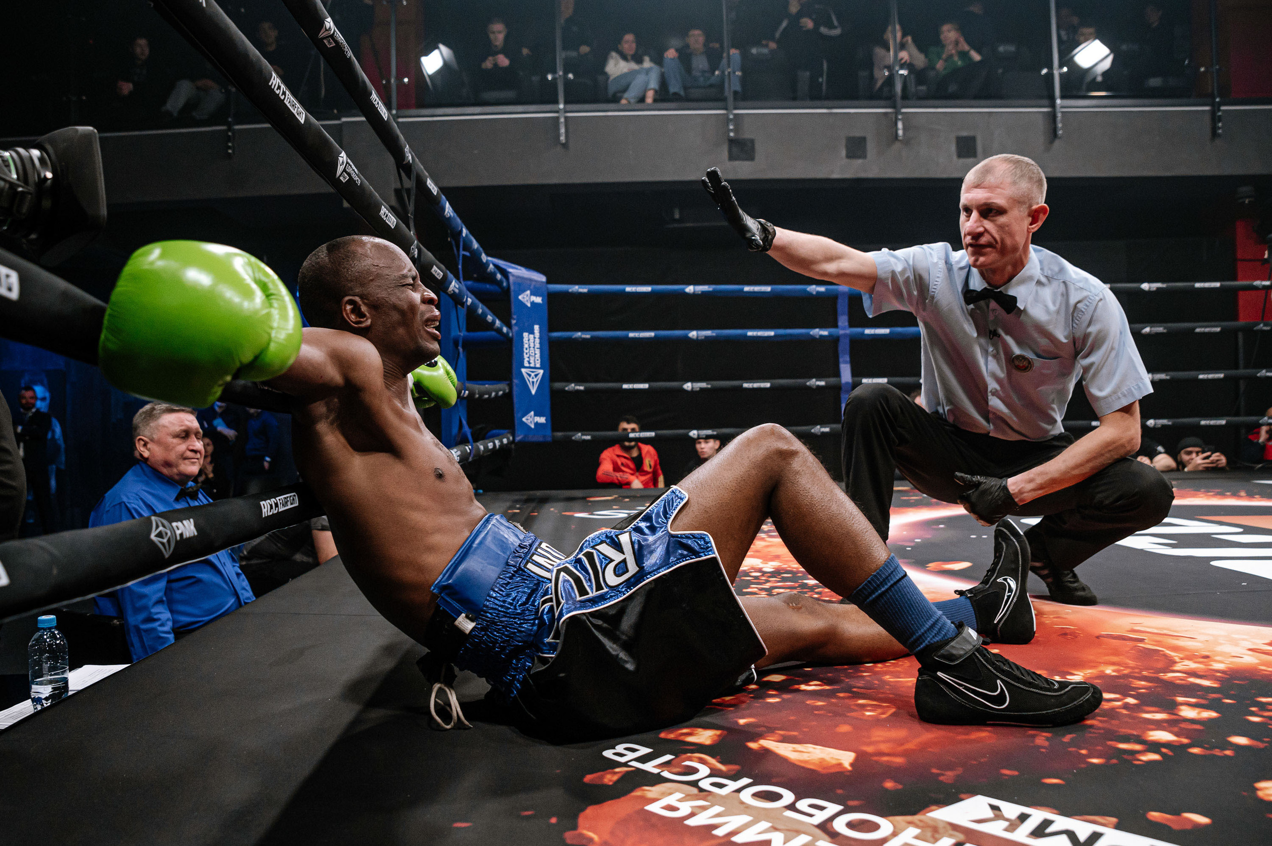 RCC Boxing. Максим Комаров — Профессиональный фотограф